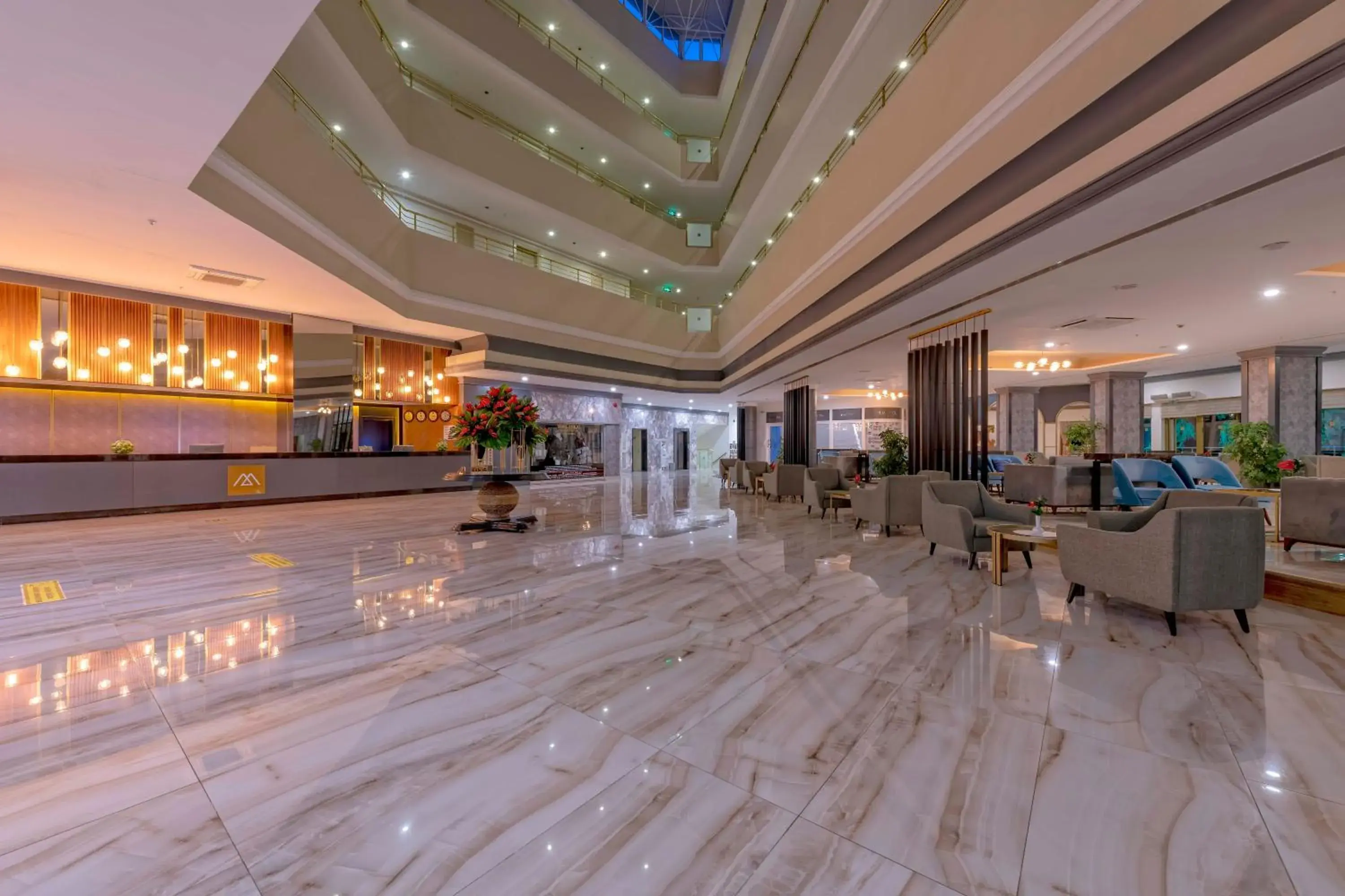 Lobby or reception in Armas Hotel Saray Regency