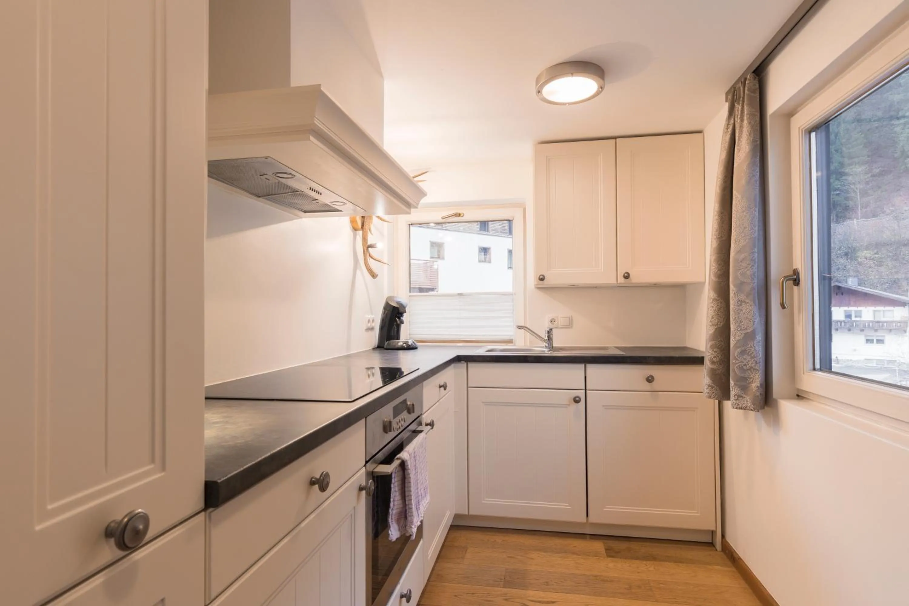 kitchen in Aparthotel Herzblick GmbH