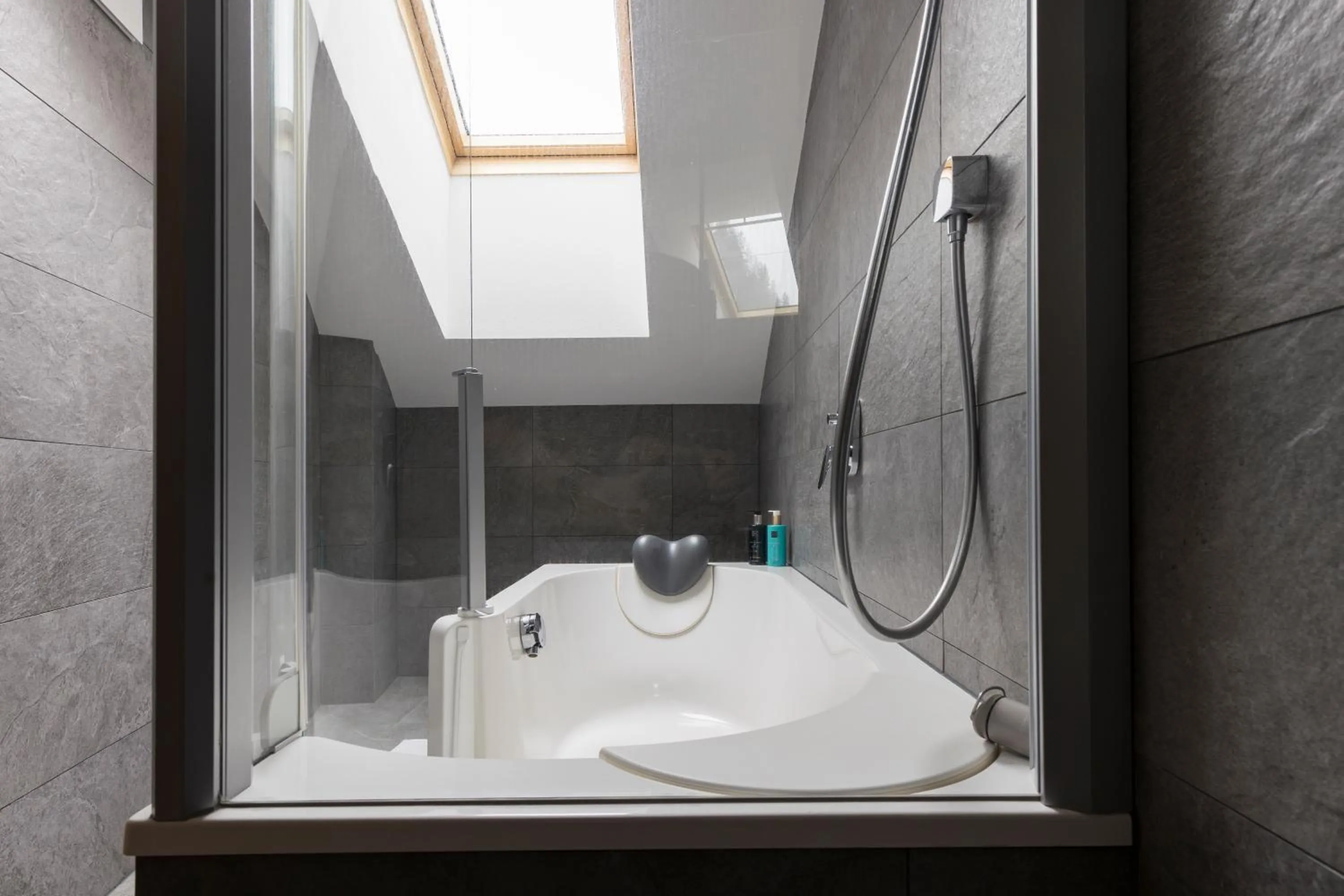 Bathroom in Aparthotel Herzblick GmbH