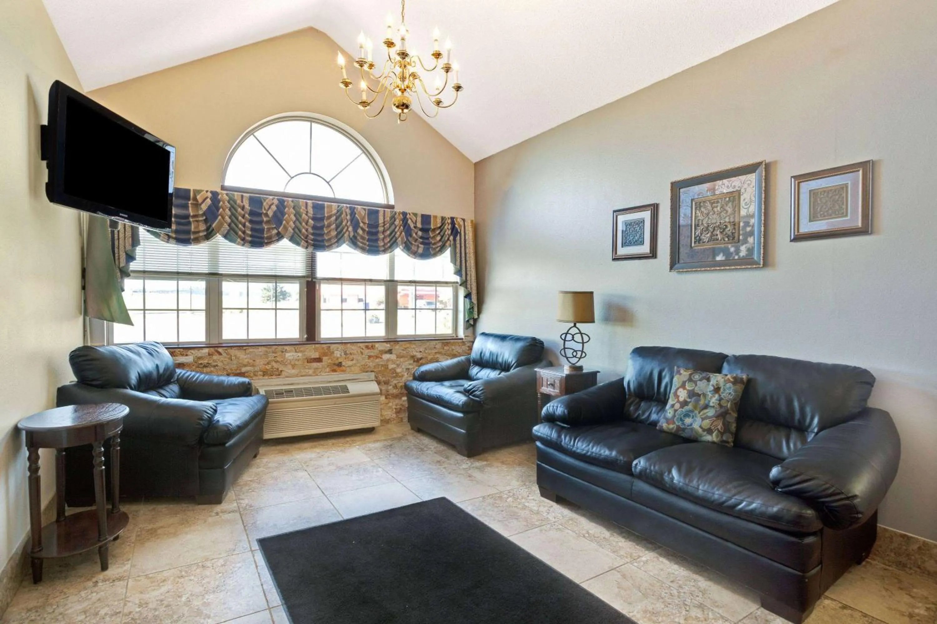 Lobby or reception in Microtel Inn & Suites by Wyndham Detroit Roseville