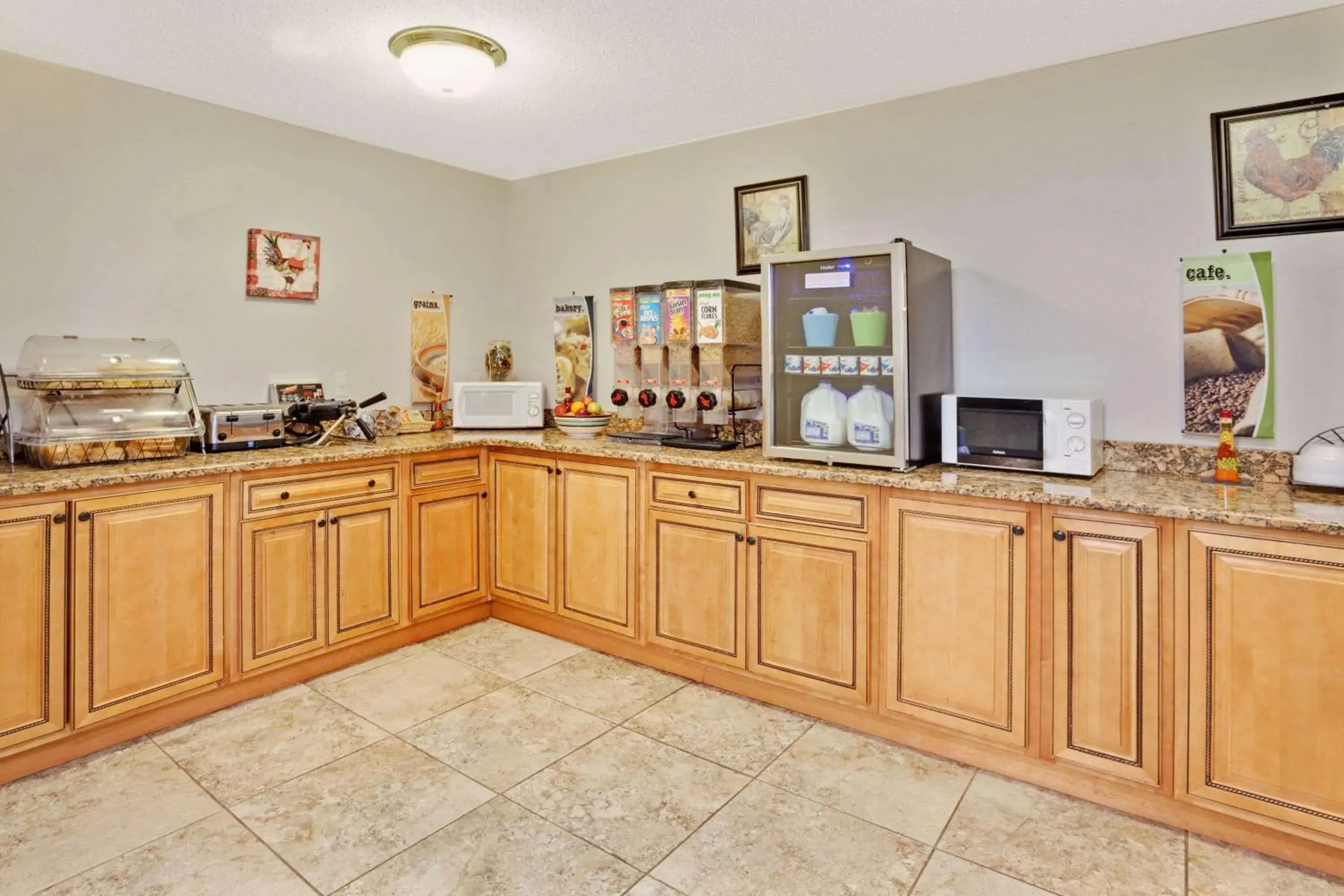 Buffet breakfast in Microtel Inn & Suites by Wyndham Detroit Roseville Buffet breakfast in Microtel Inn & Suites by Wyndham Detroit Roseville