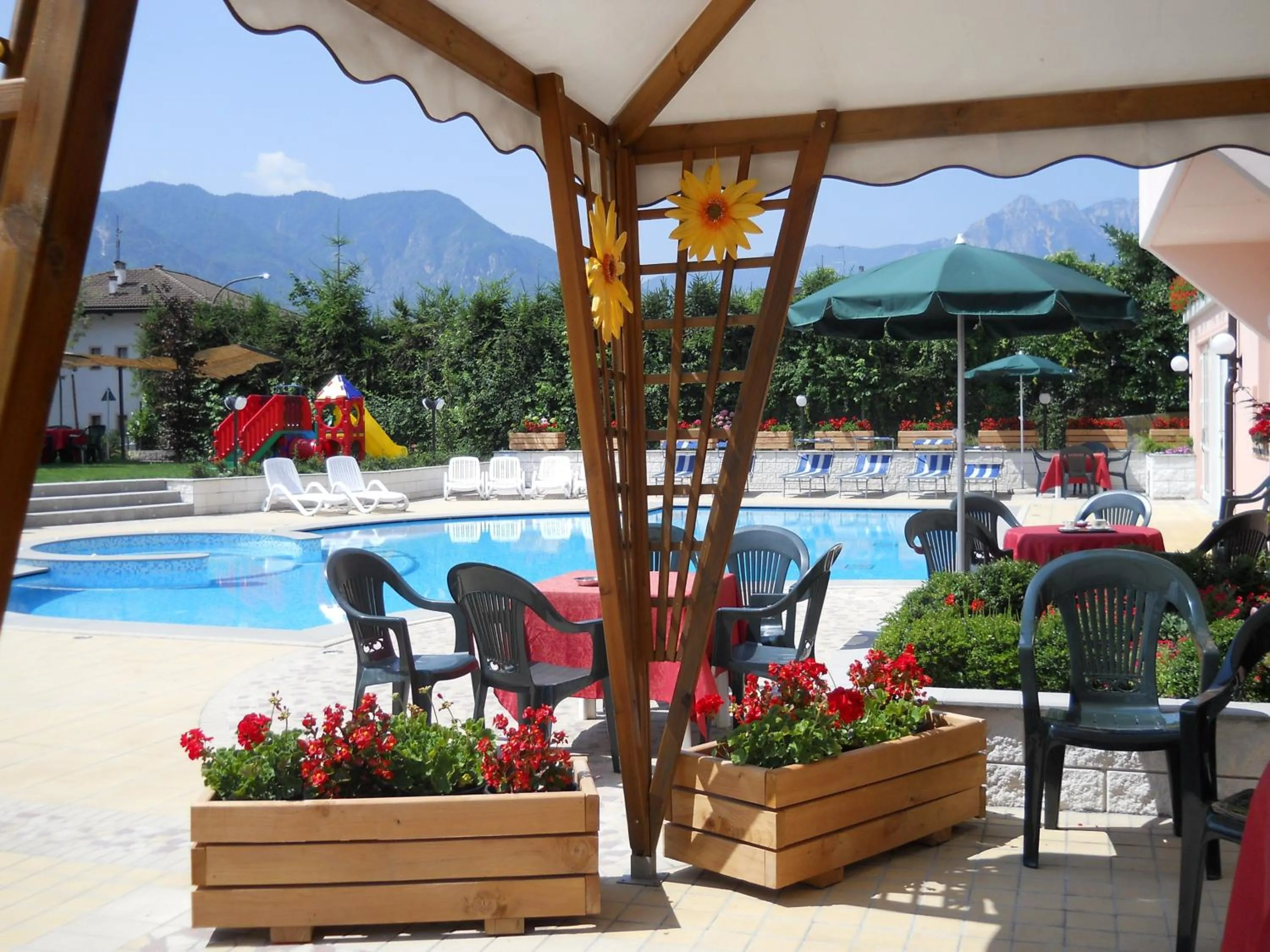 Swimming pool in Hotel Bellaria