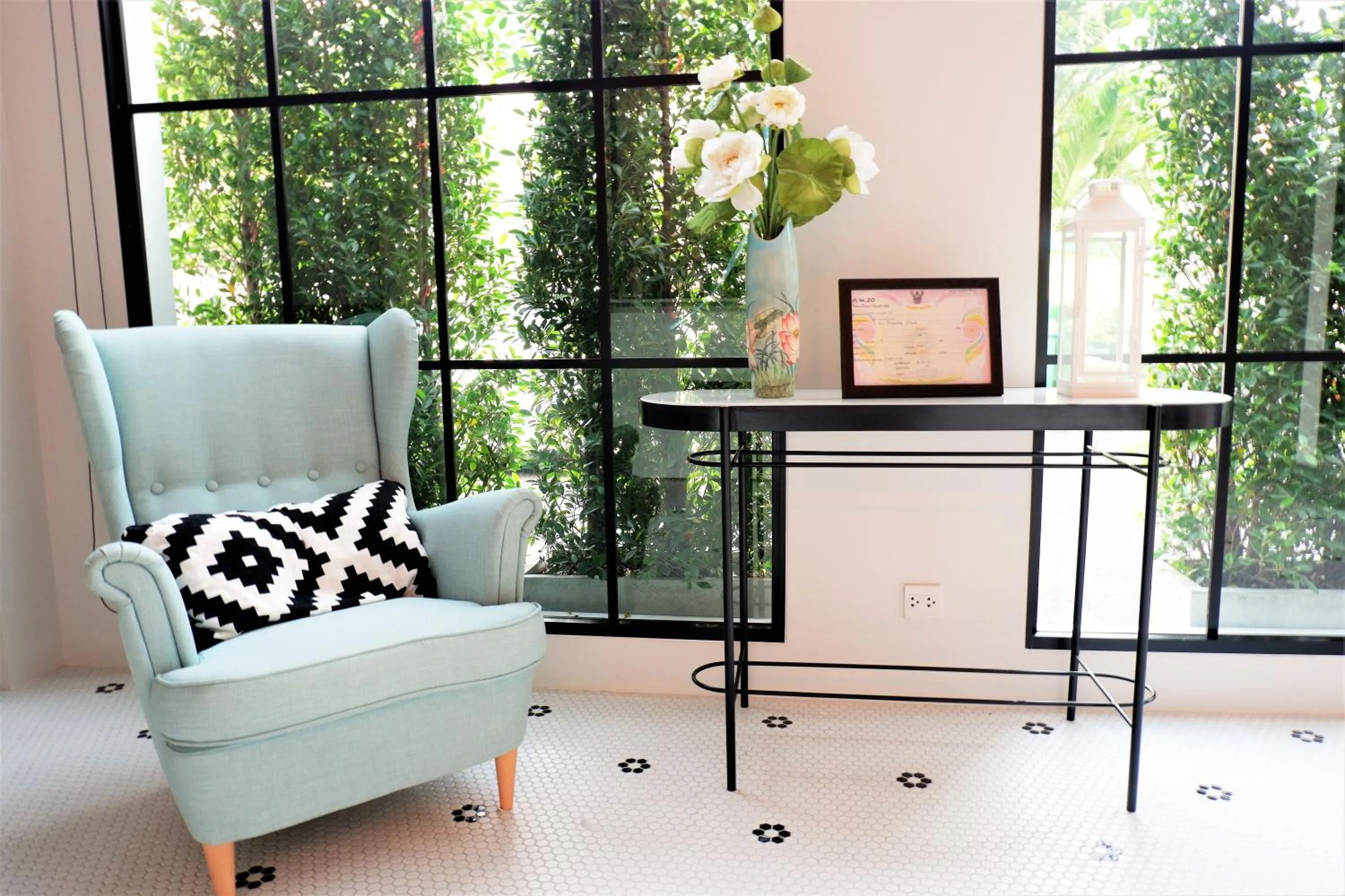 Seating area in Bedspread Hostel