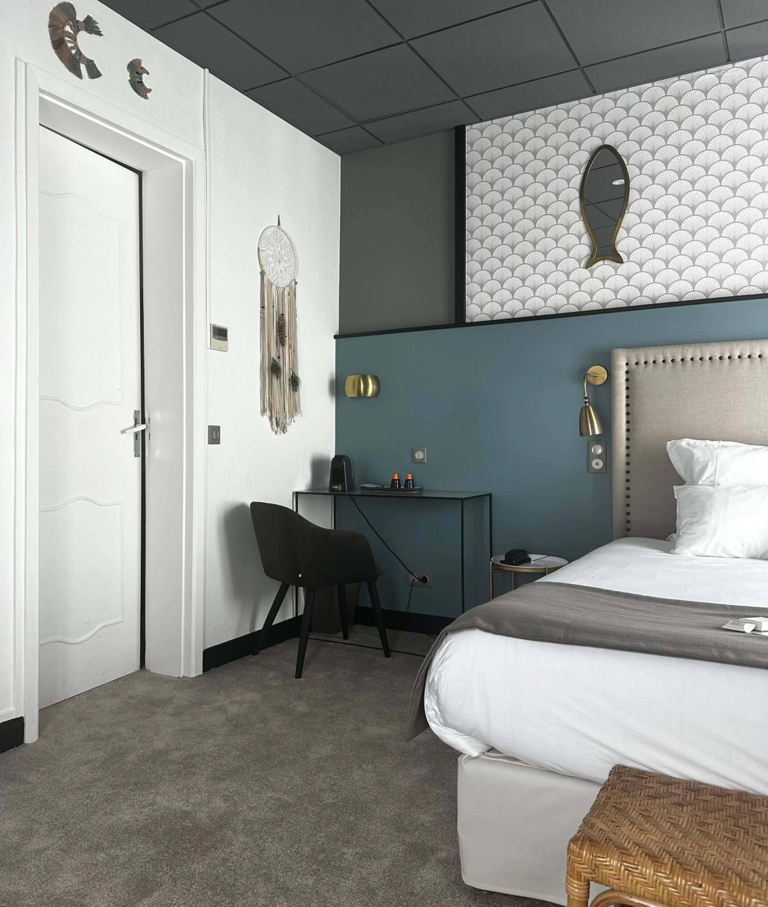 Photo of the whole room, Bed in Grand Hôtel Richelieu