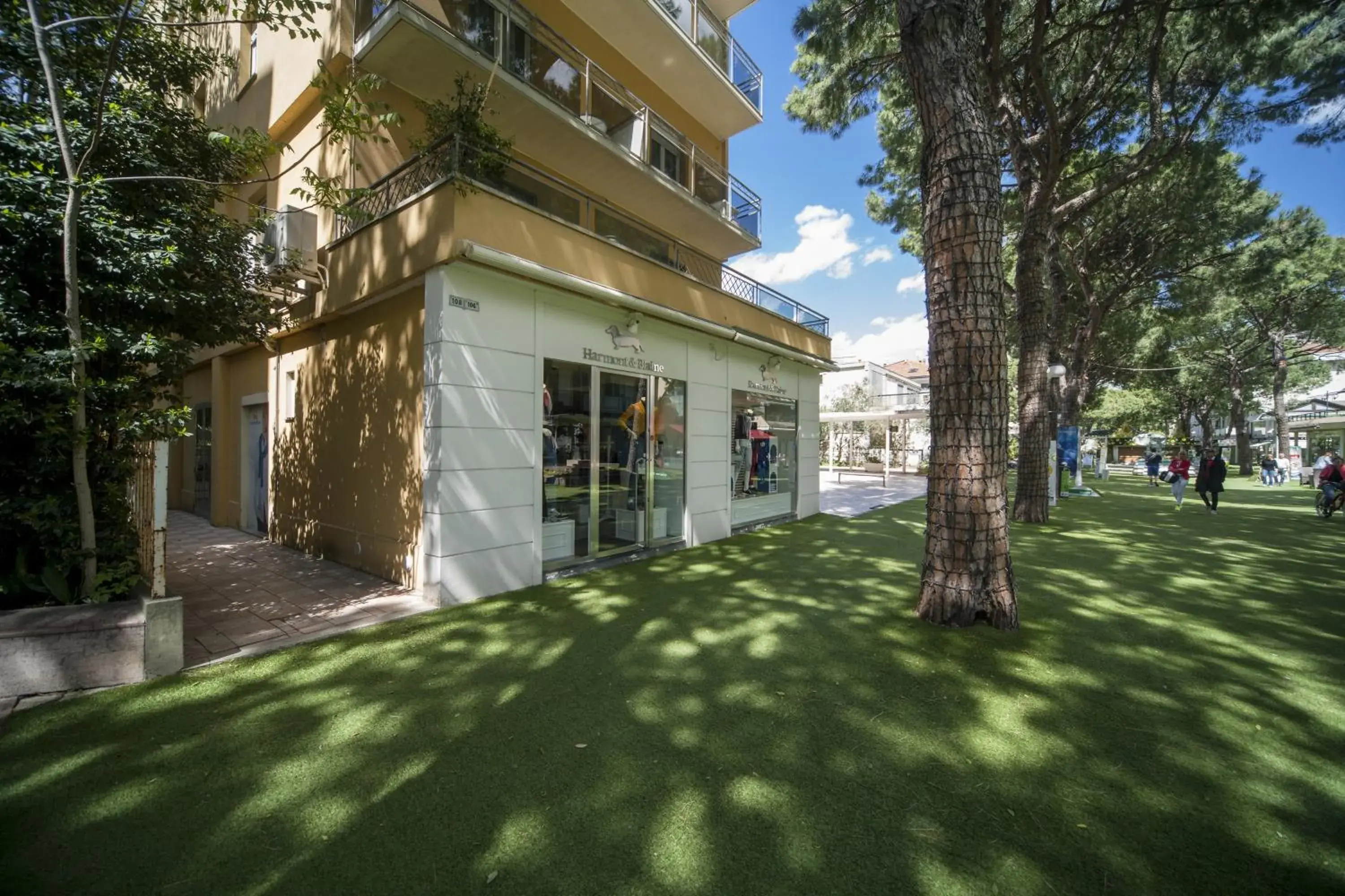 Property building in Hotel Colombo Property building in Hotel Colombo