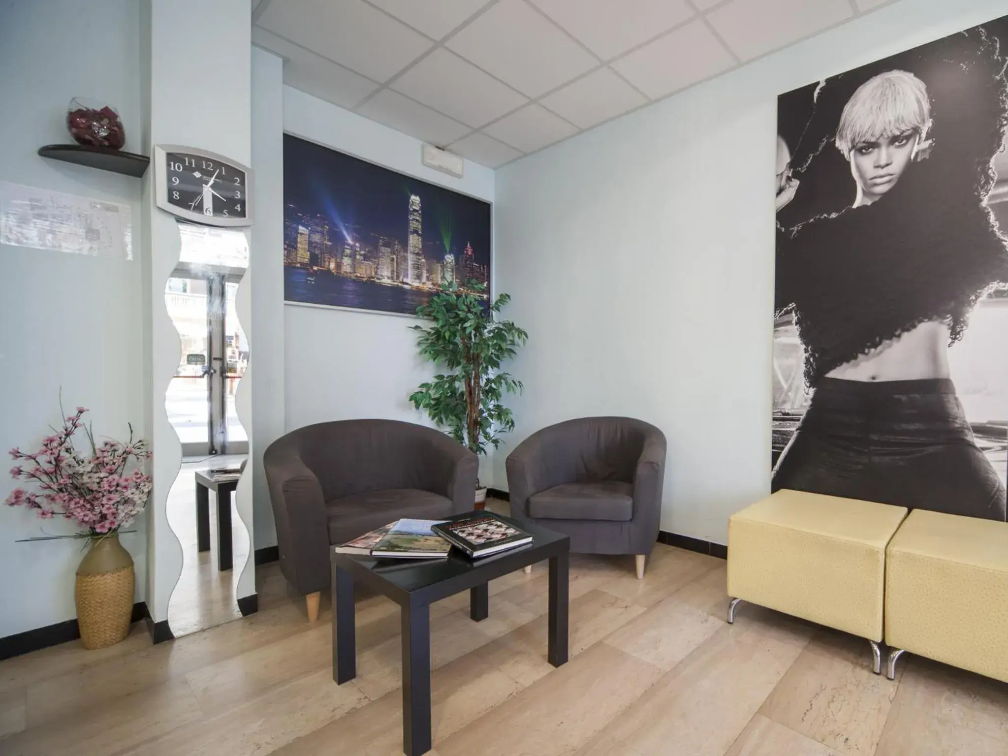 Lounge or bar in Hotel Colombo Lounge or bar in Hotel Colombo