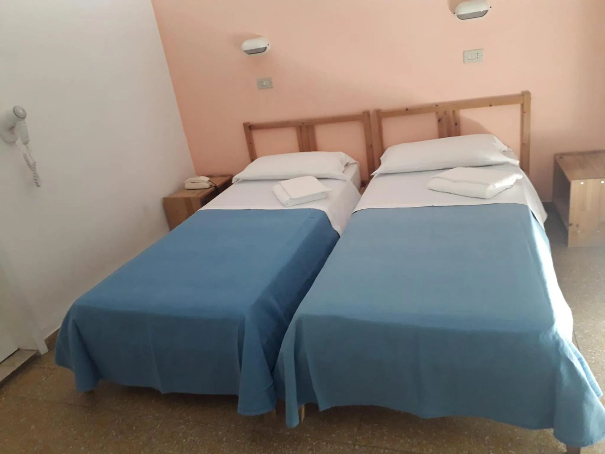 Bed in Hotel Colombo