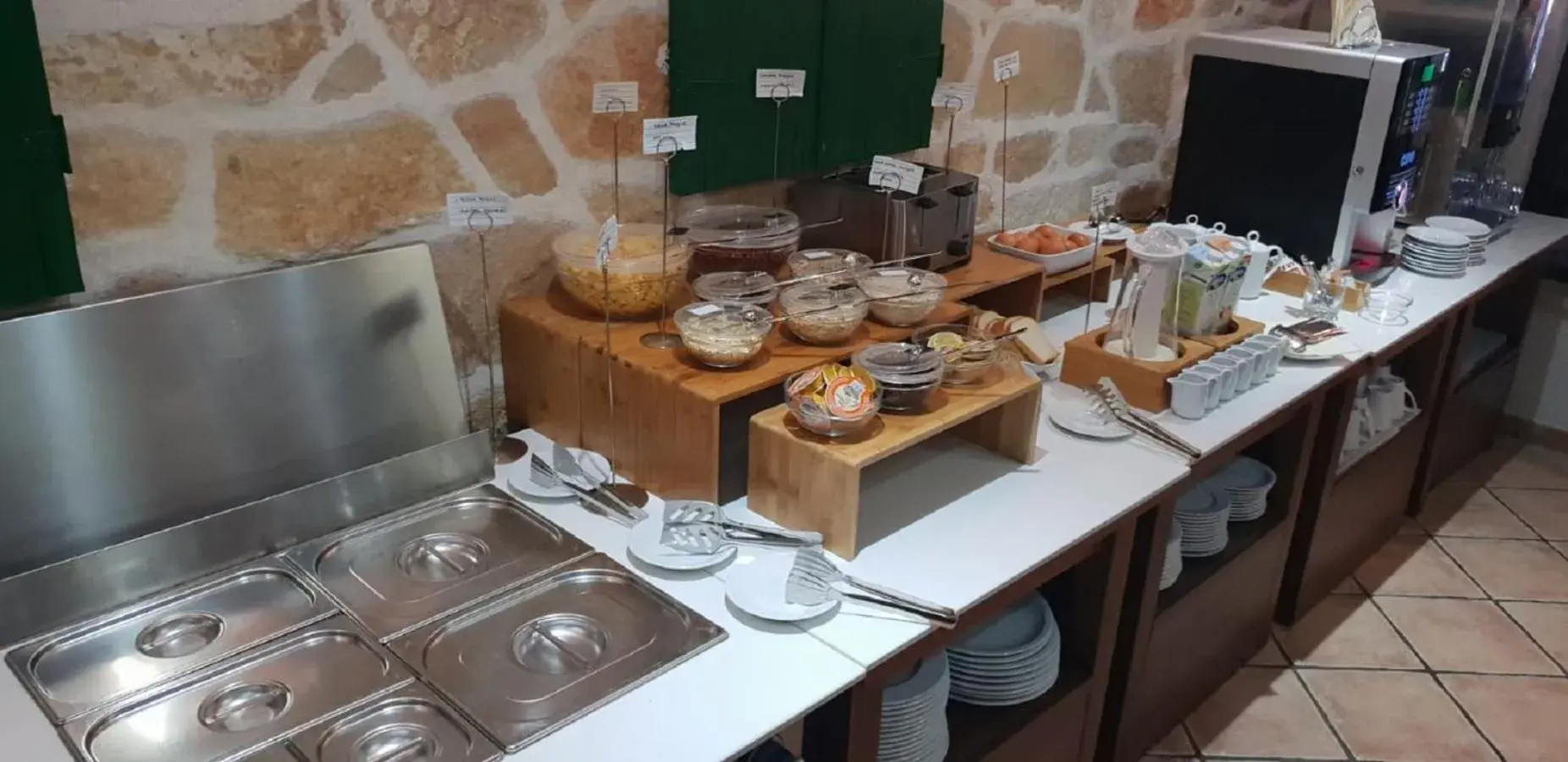 Restaurant/places to eat in Villa Andrea Restaurant/places to eat in Villa Andrea