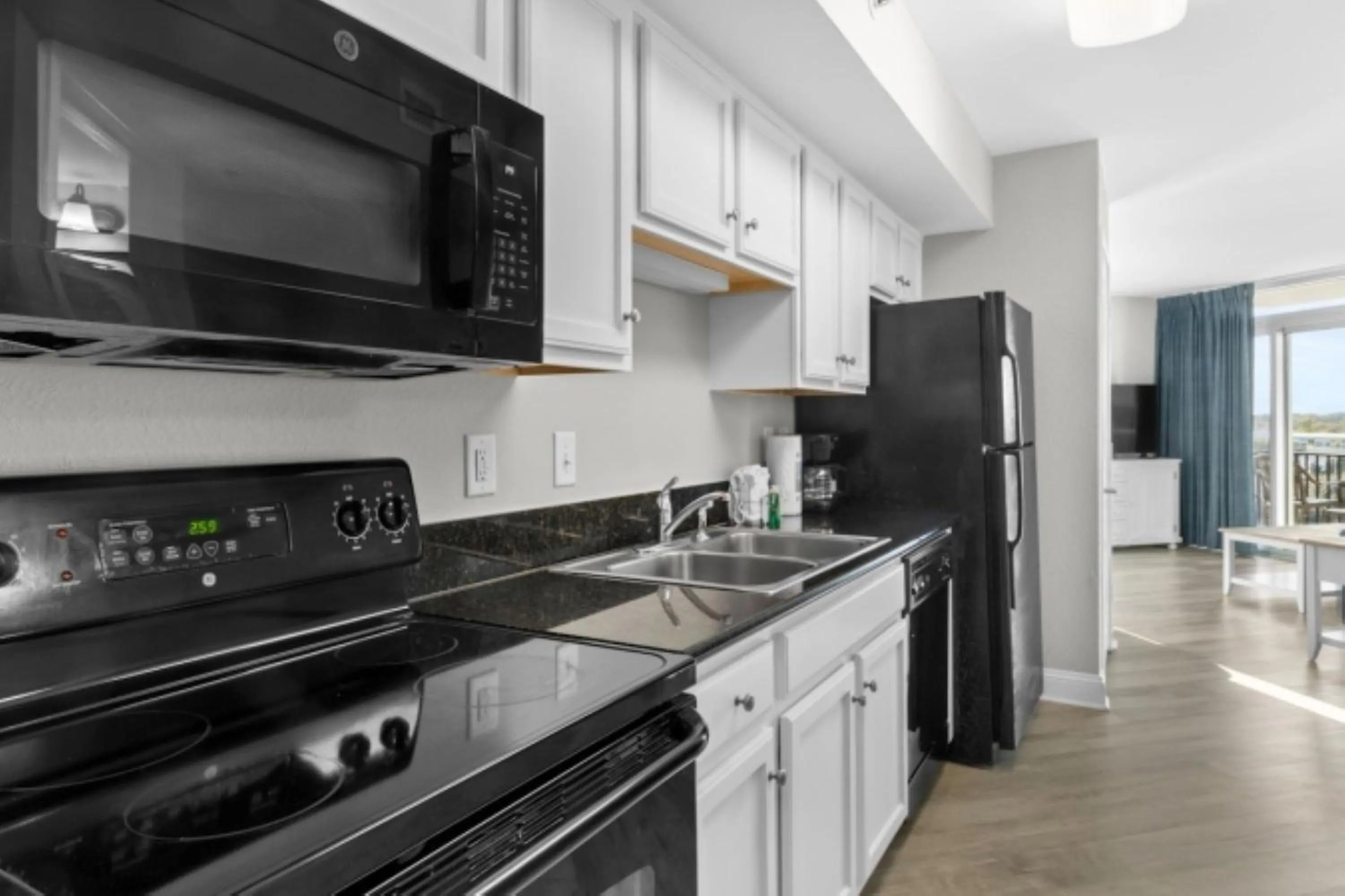 Kitchen or kitchenette in Bay View Resort Myrtle Beach