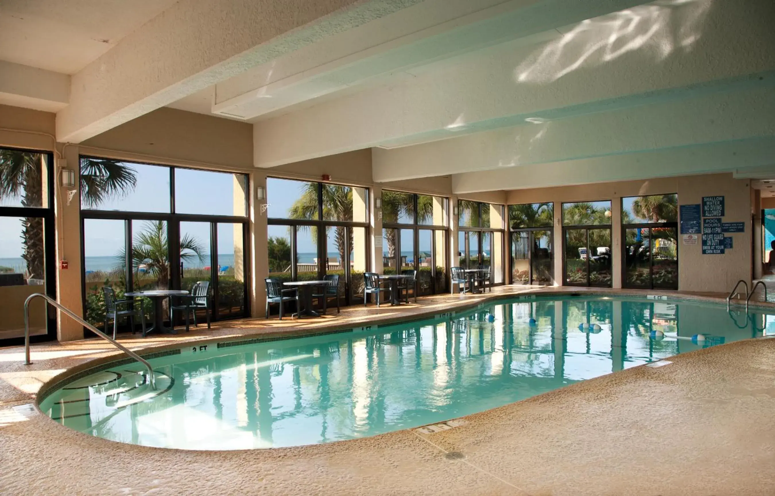 Swimming pool in Compass Cove Swimming pool in Compass Cove