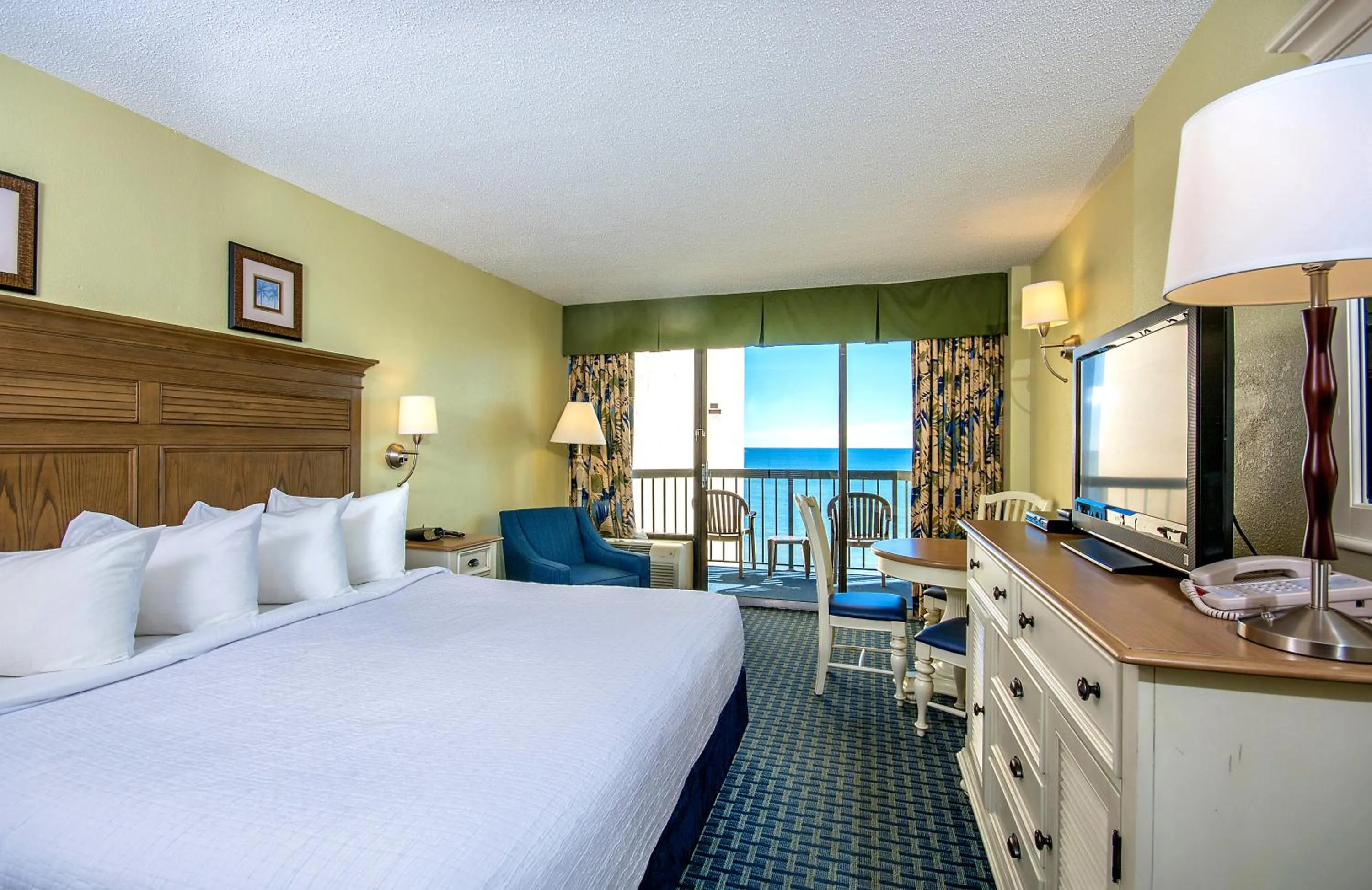 TV and multimedia, Bed in Compass Cove