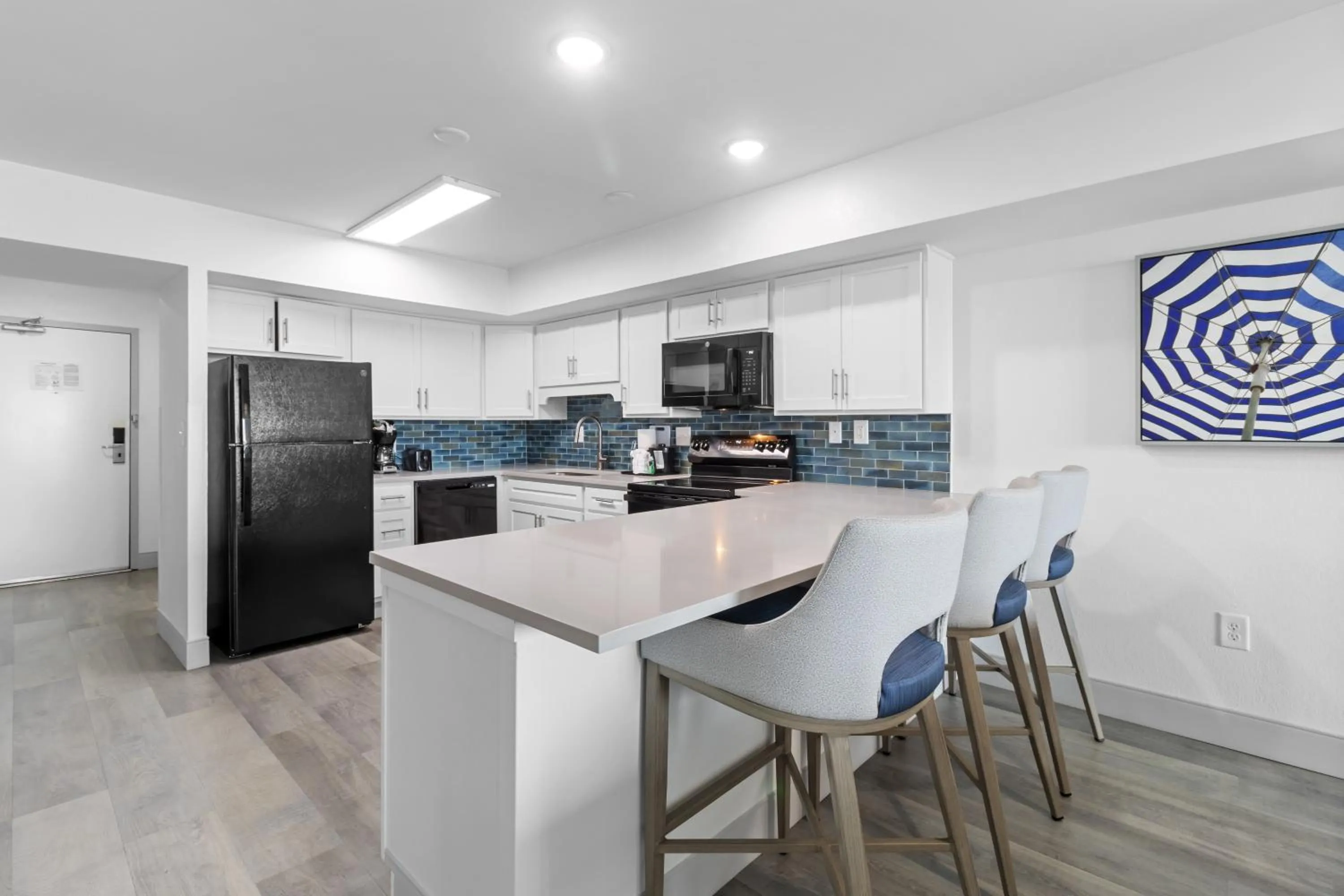 Kitchen or kitchenette in Compass Cove
