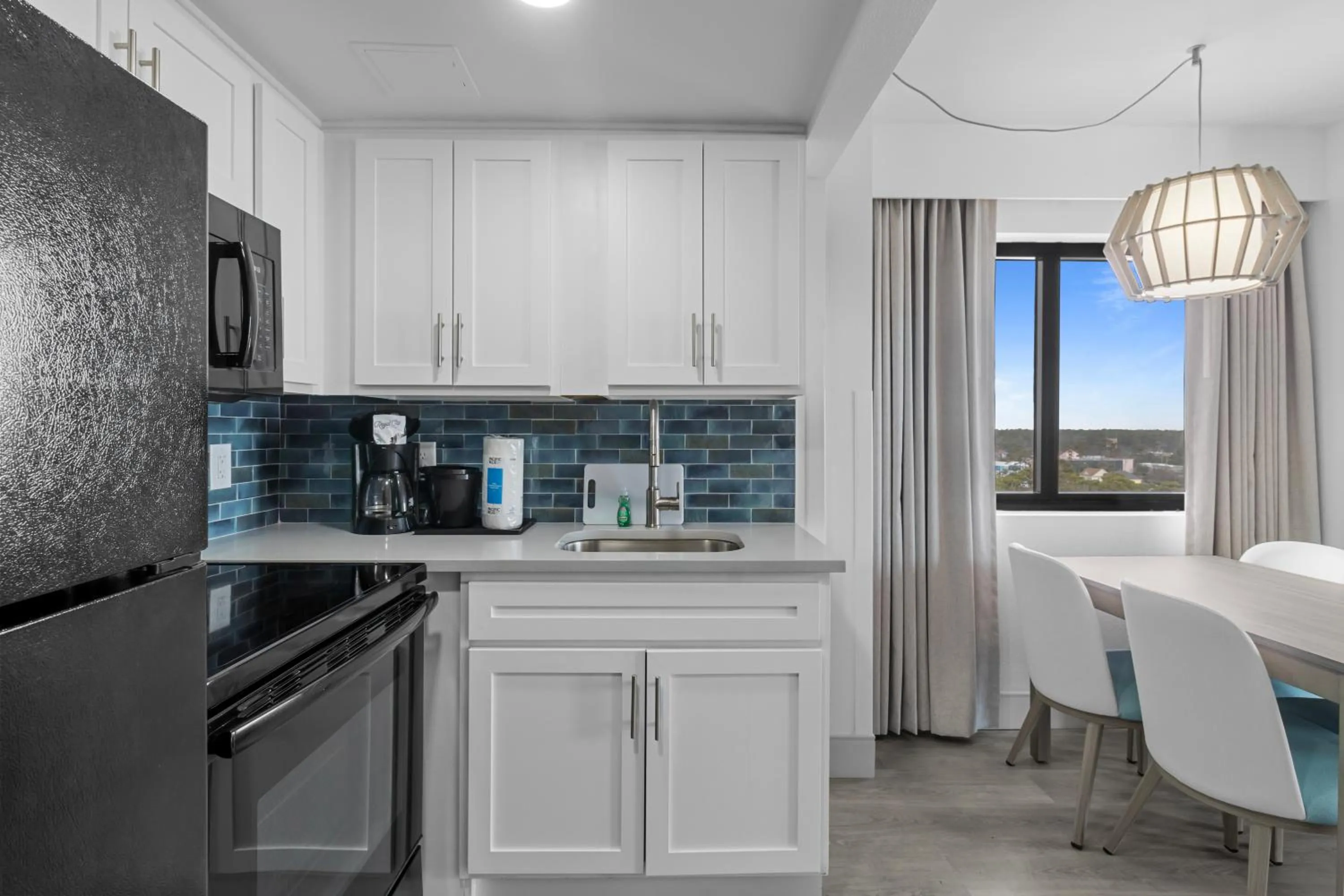 Kitchen or kitchenette in Compass Cove
