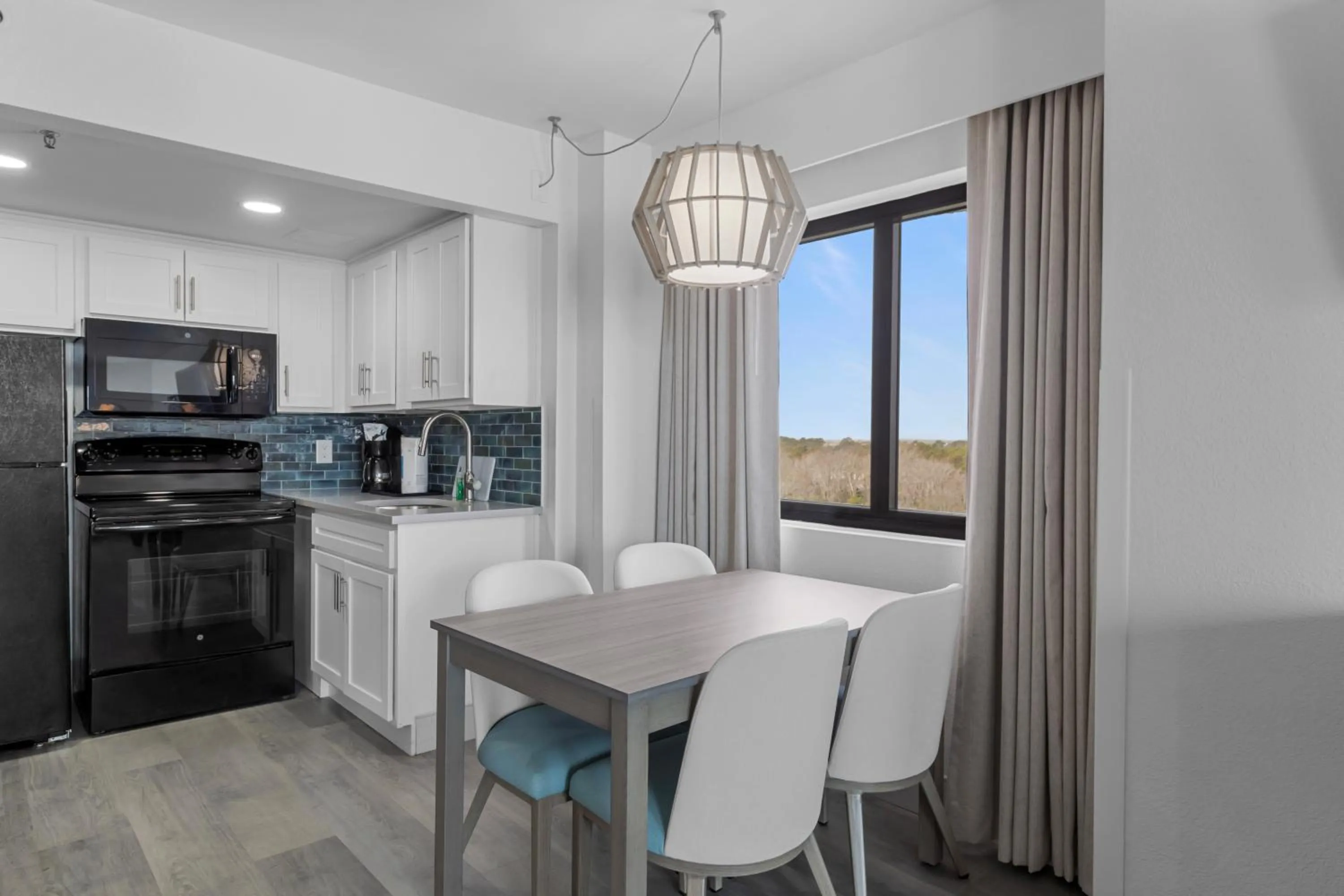 Dining area in Compass Cove