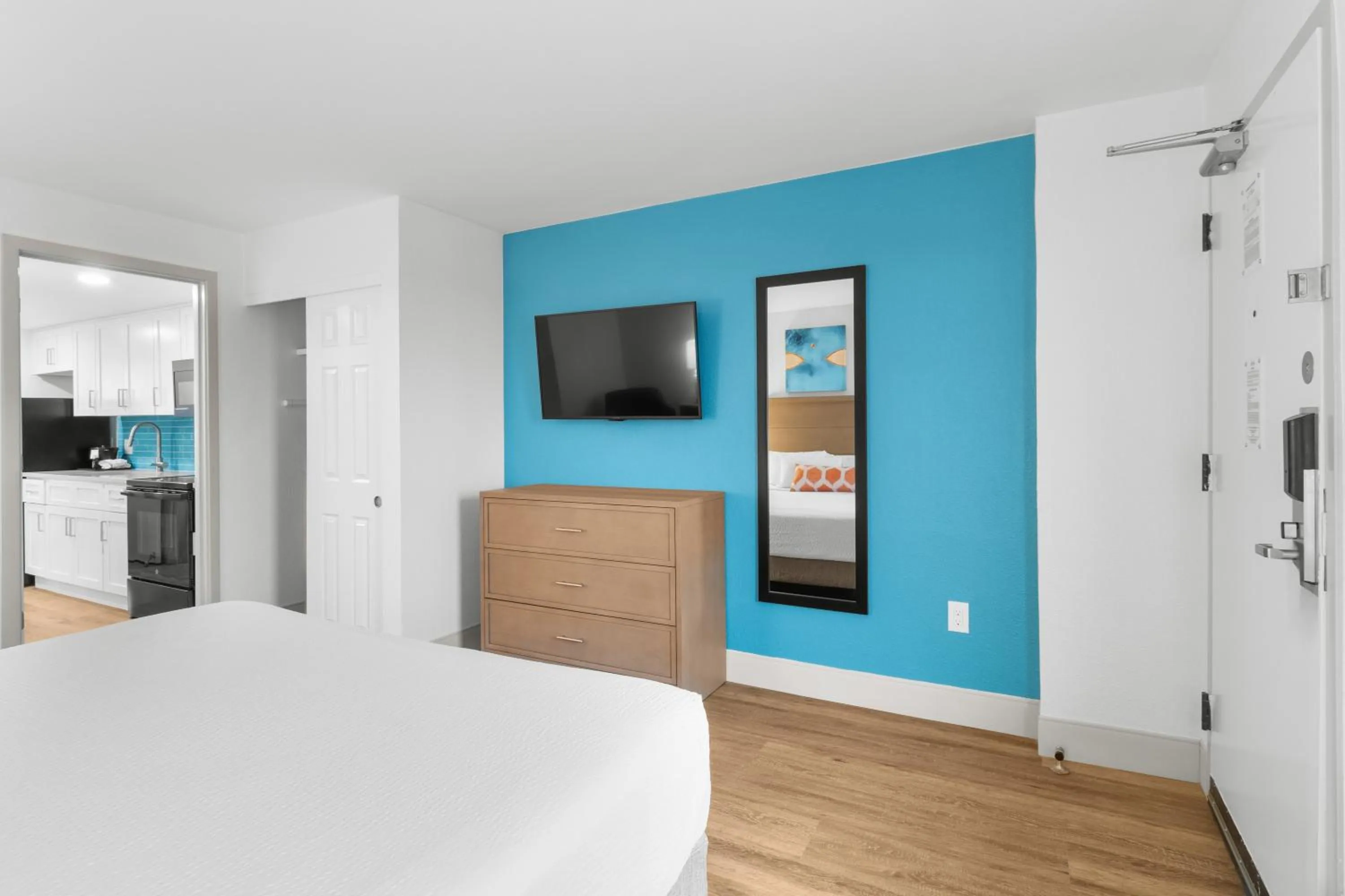 TV and multimedia, Bed in Caribbean Resort Myrtle Beach