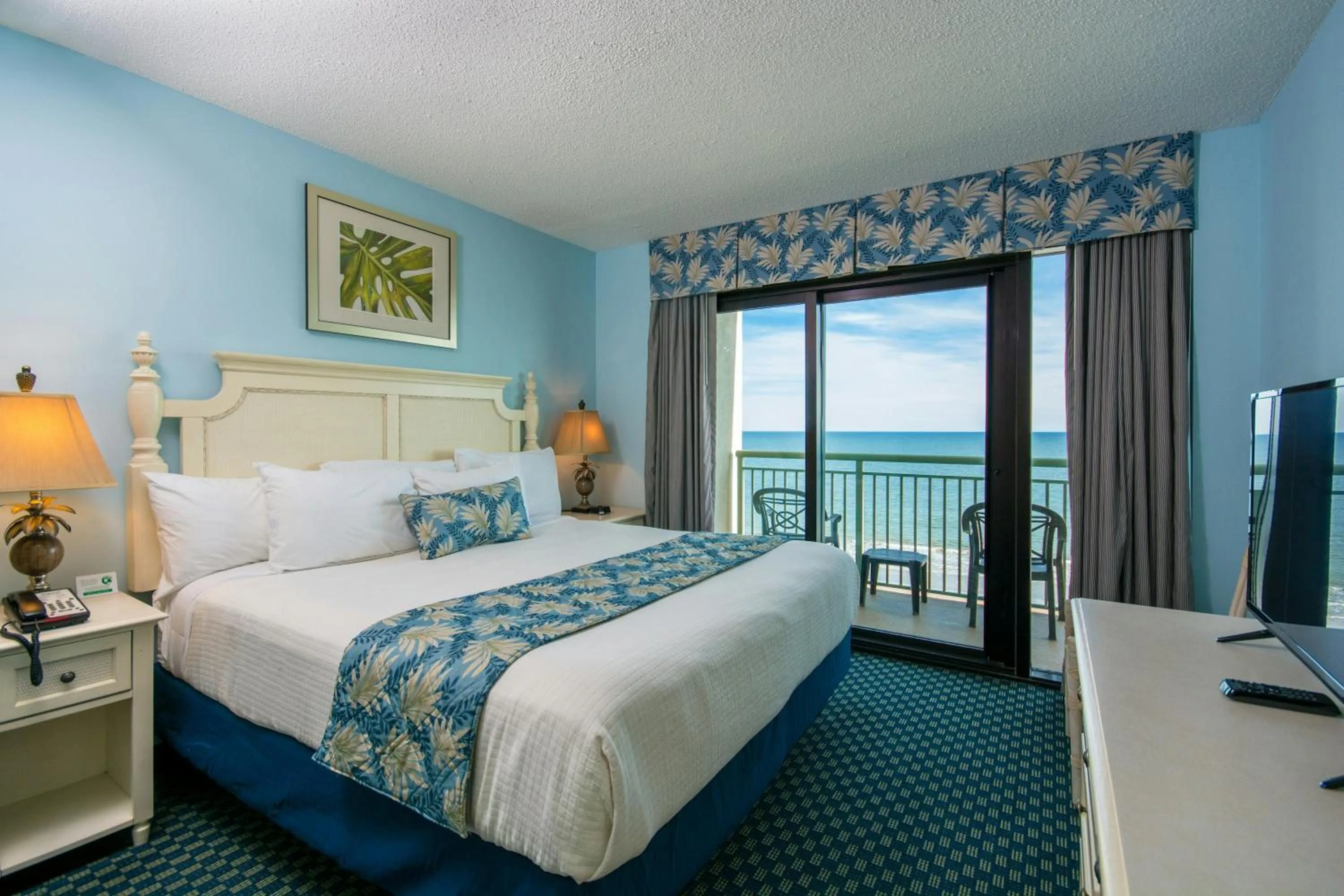 TV and multimedia, Bed in Caribbean Resort Myrtle Beach