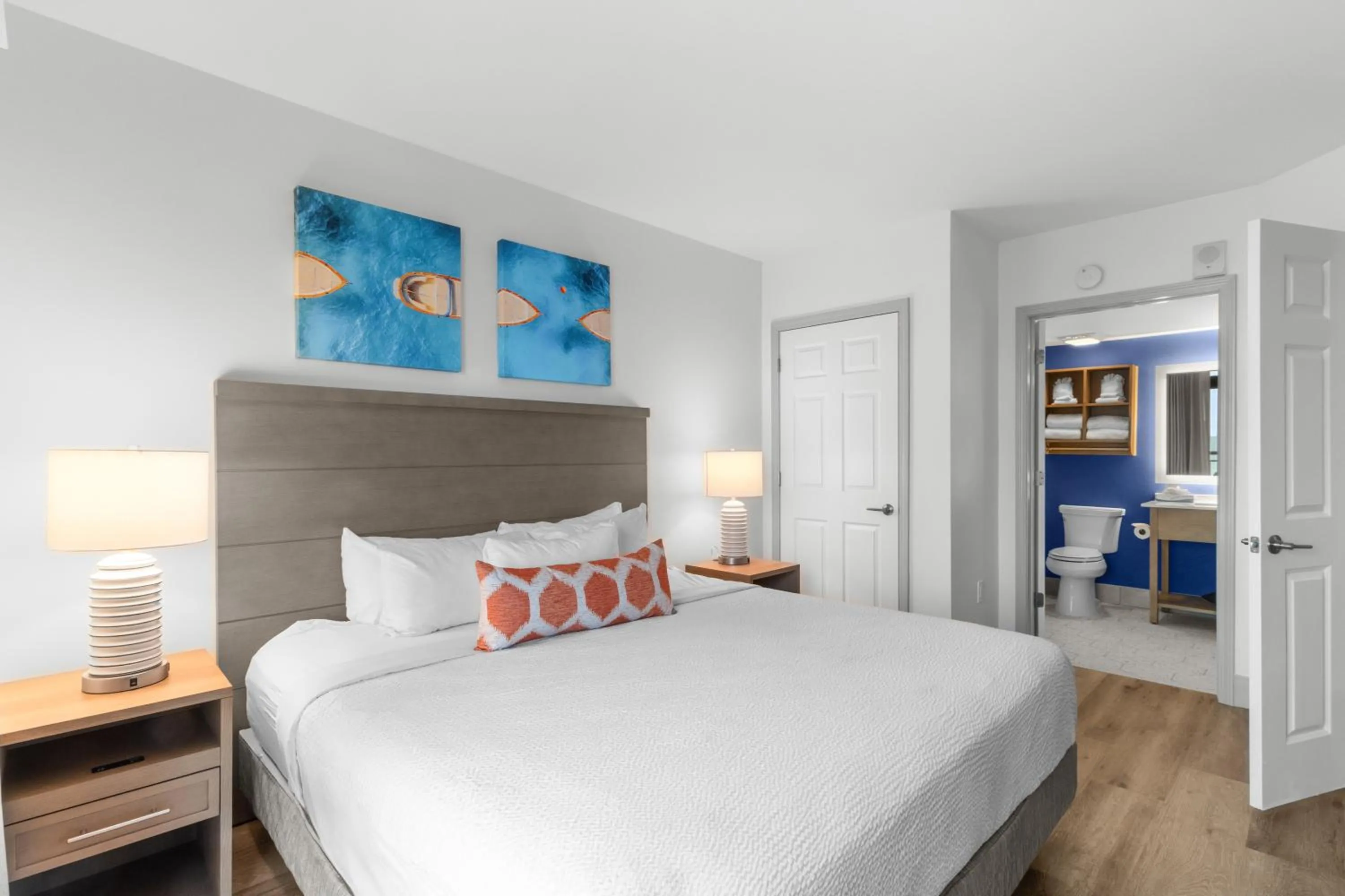 Bedroom, Bed in Caribbean Resort Myrtle Beach