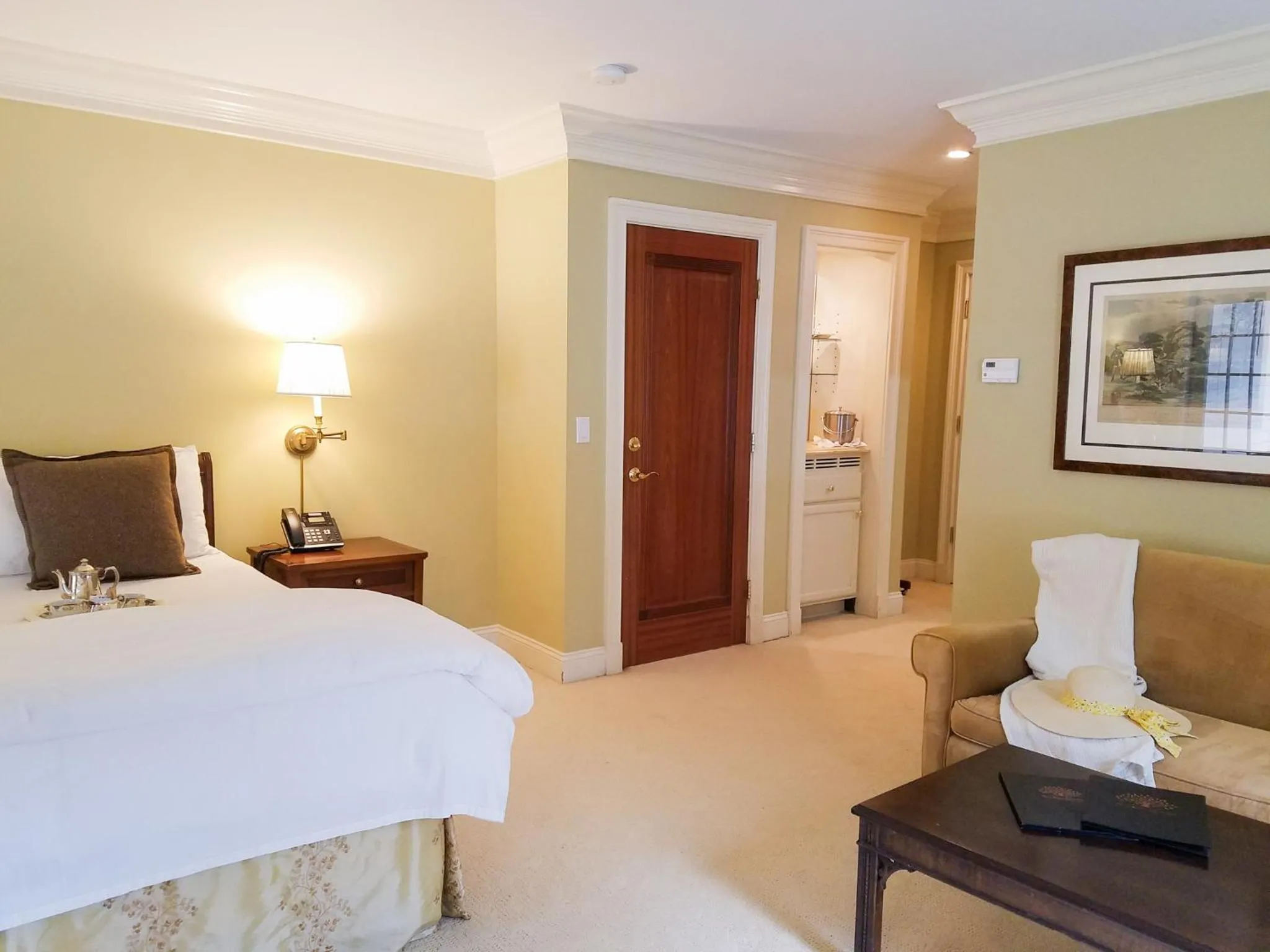 Bed in Copper Beech Inn