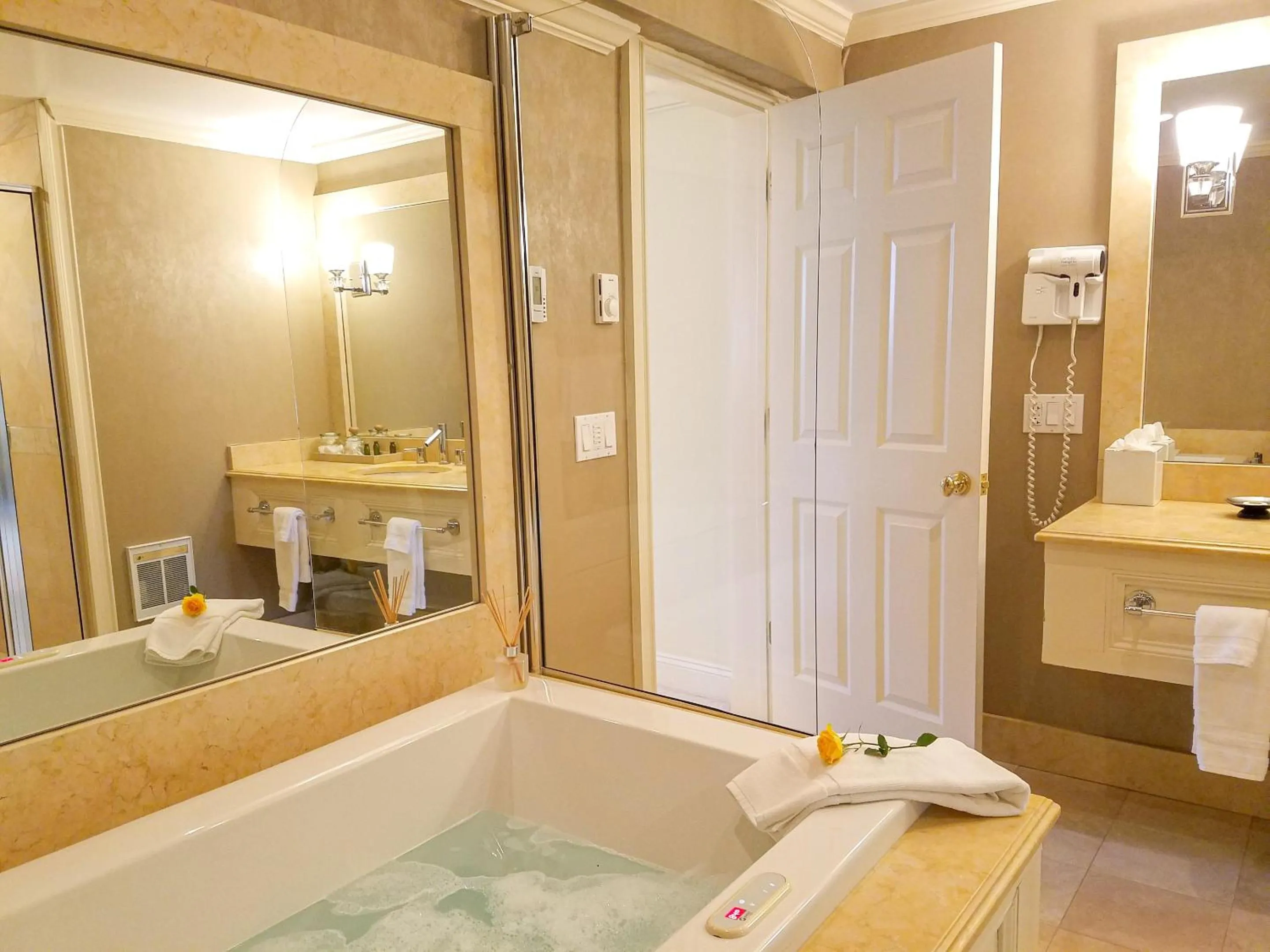 Bed in Copper Beech Inn