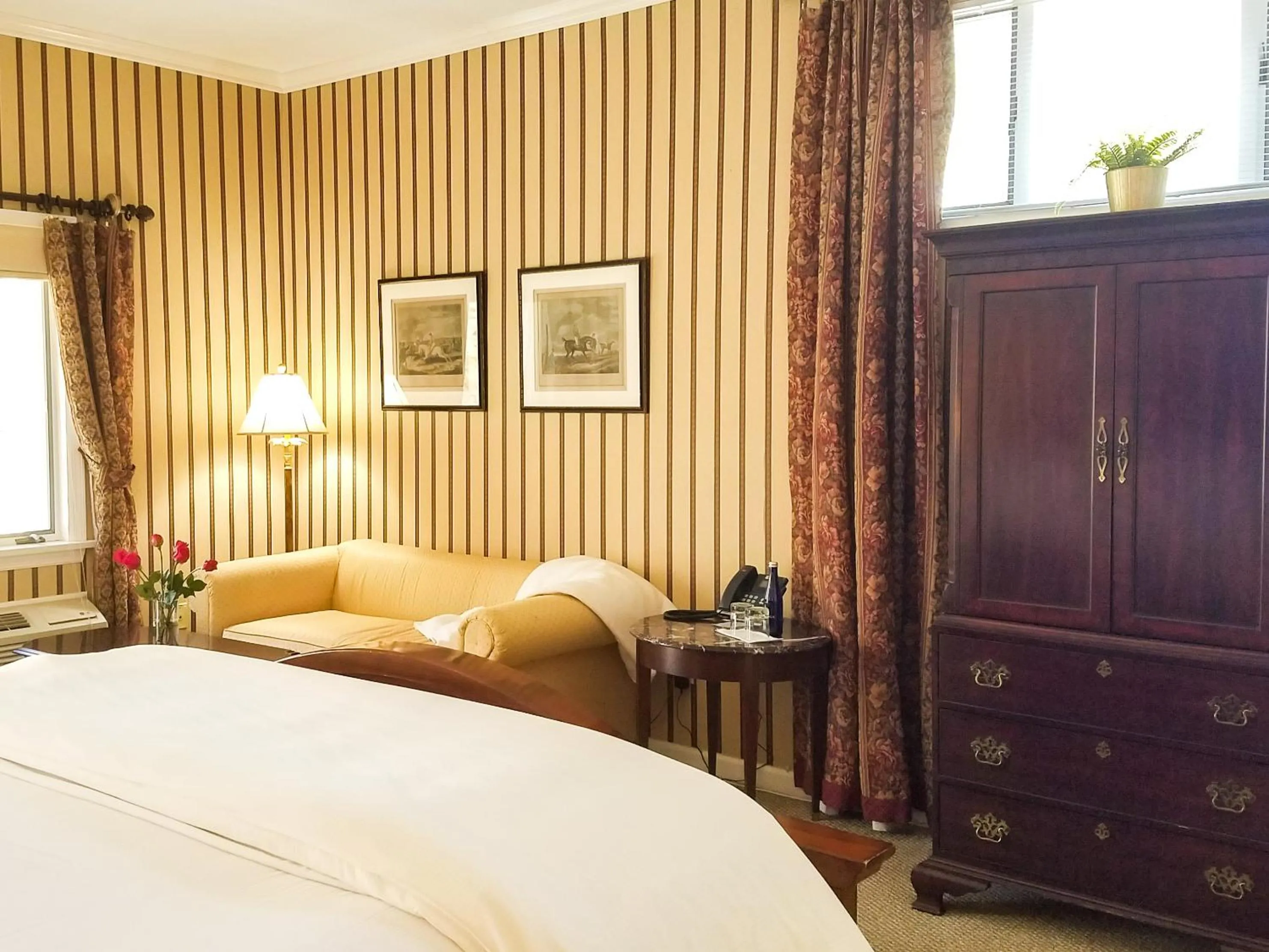 Bed in Copper Beech Inn