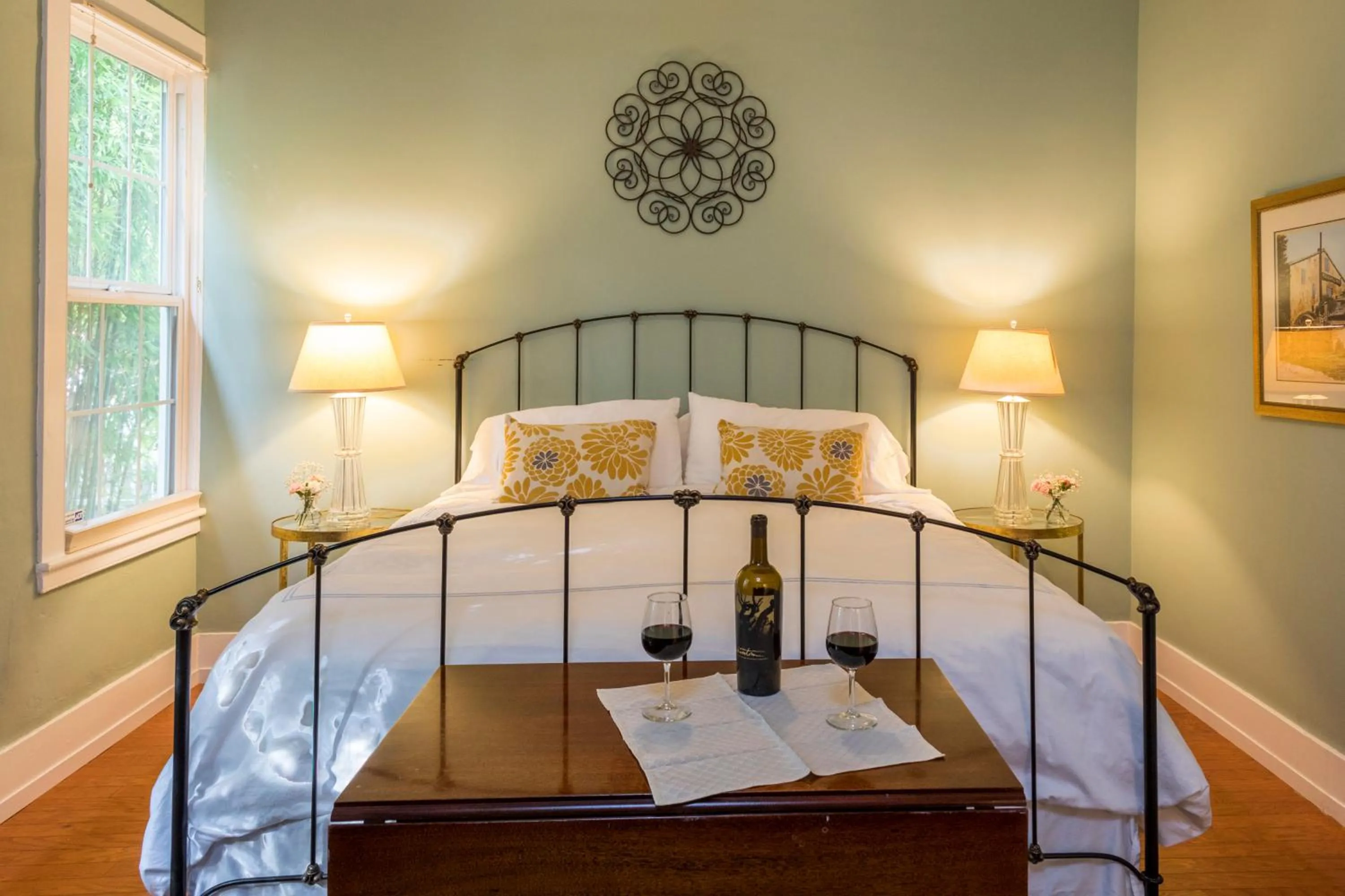 Bedroom, Bed in Inn St Helena