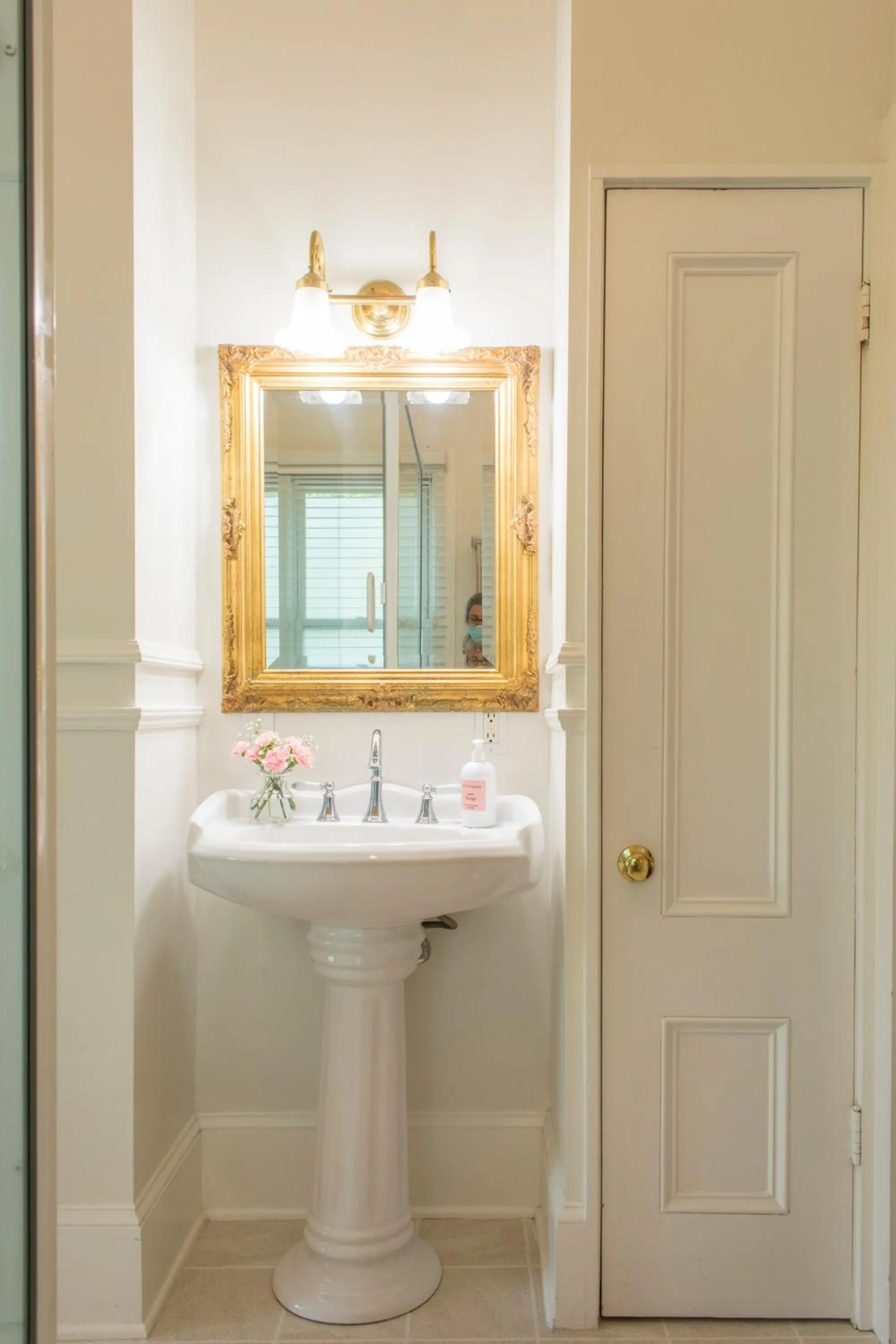 Bathroom in Inn St Helena