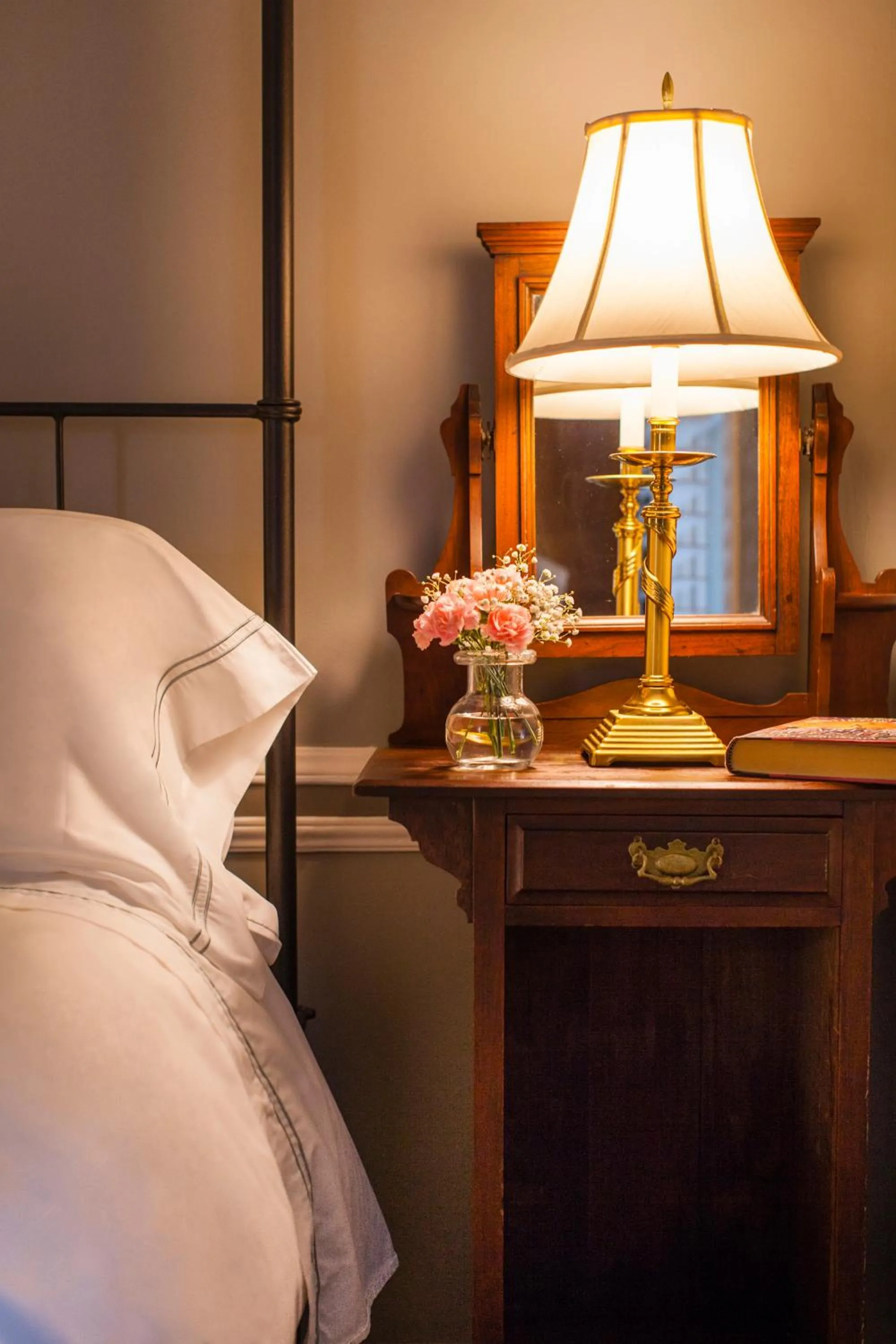 Bedroom, Bed in Inn St Helena