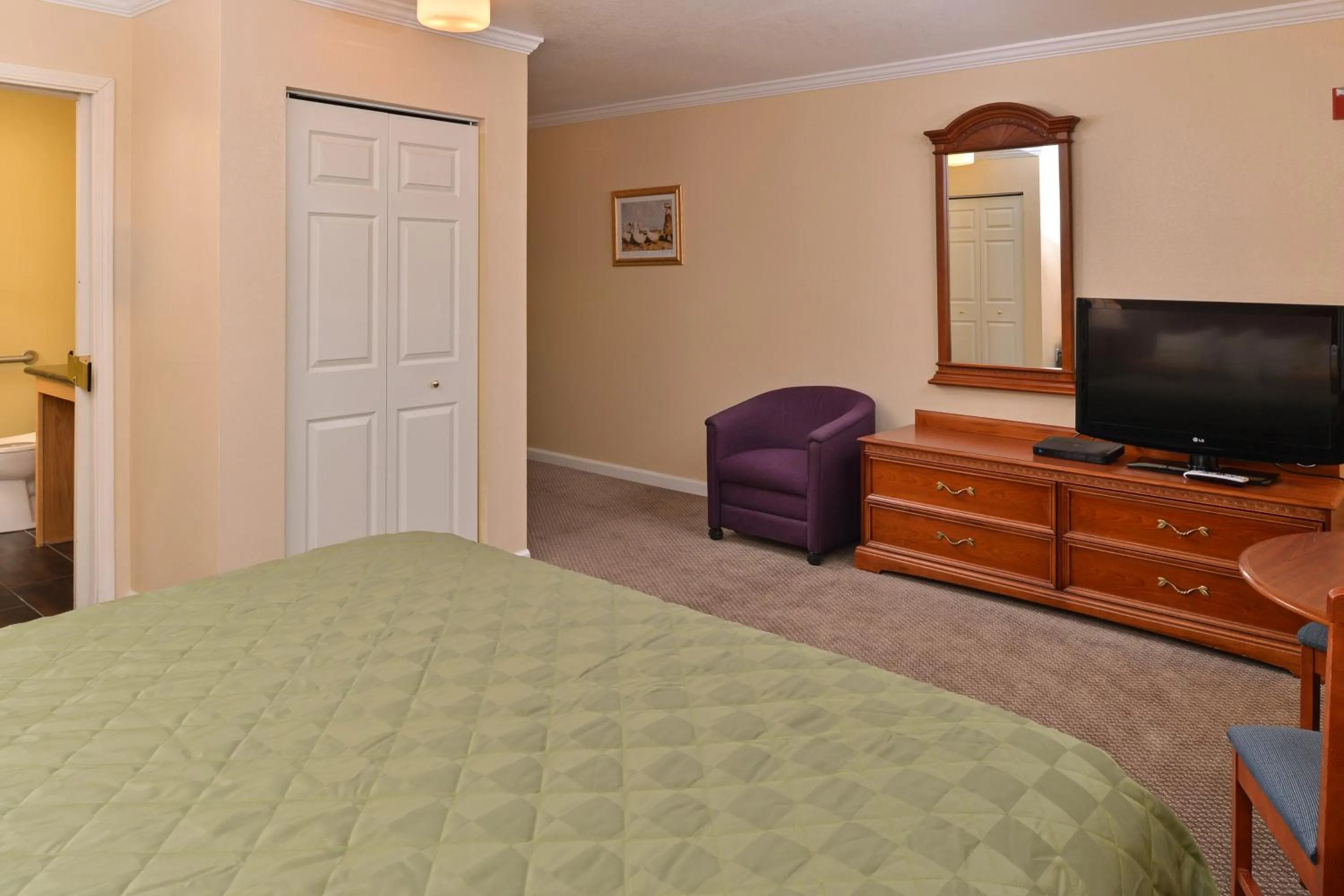 Decorative detail, Bed in Fremont Inn