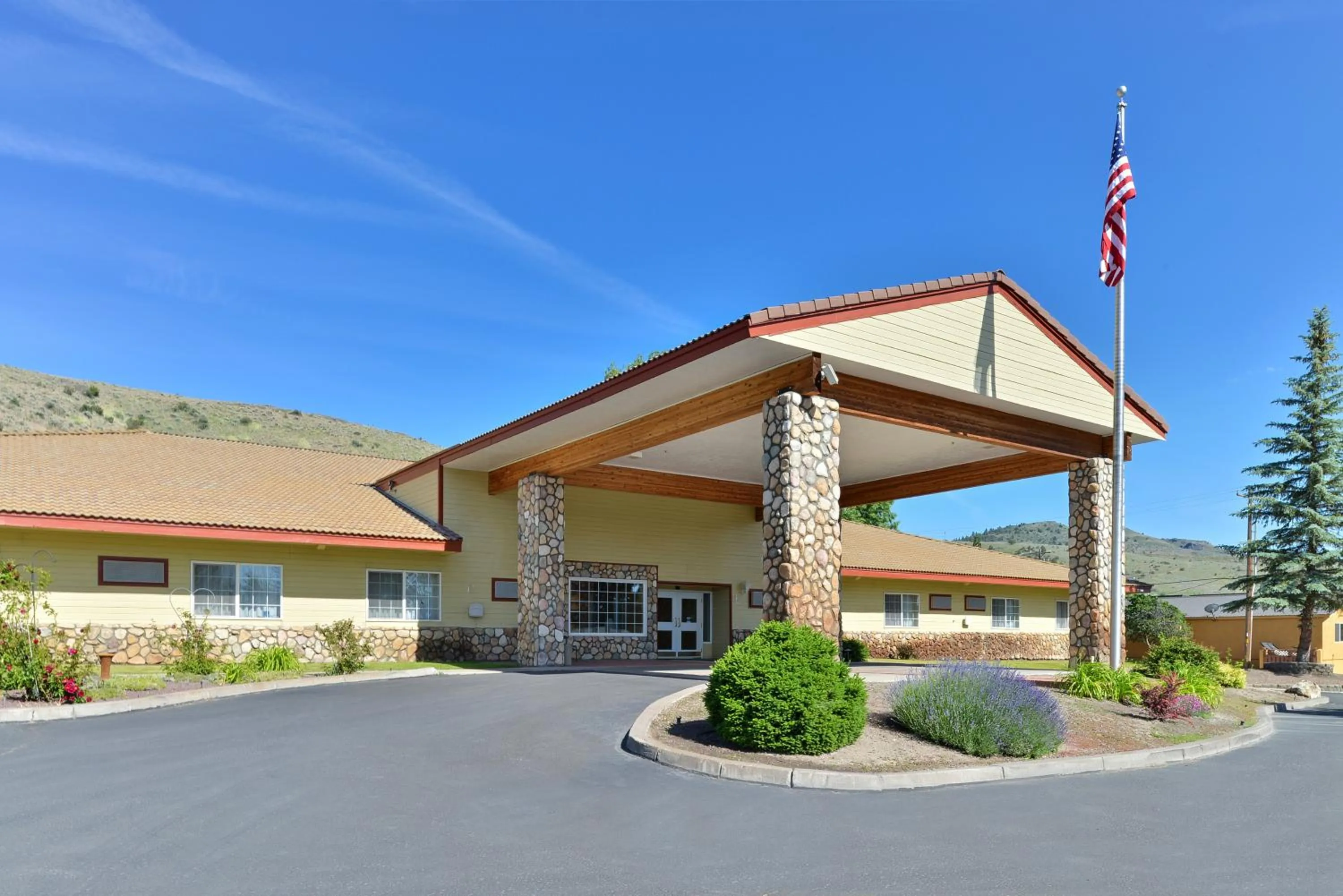 Facade/entrance in Fremont Inn