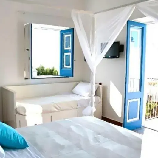 Deluxe Double Room with Balcony and Sea View in SalinArte Deluxe Double Room with Balcony and Sea View in SalinArte