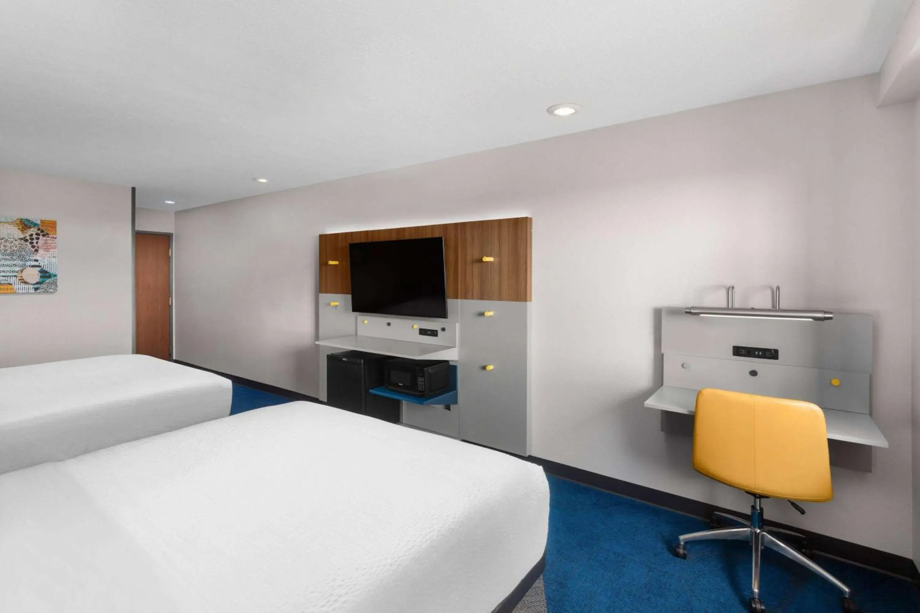 Photo of the whole room, Bed in Microtel Inn & Suites by Wyndham Rapid City Photo of the whole room, Bed in Microtel Inn & Suites by Wyndham Rapid City