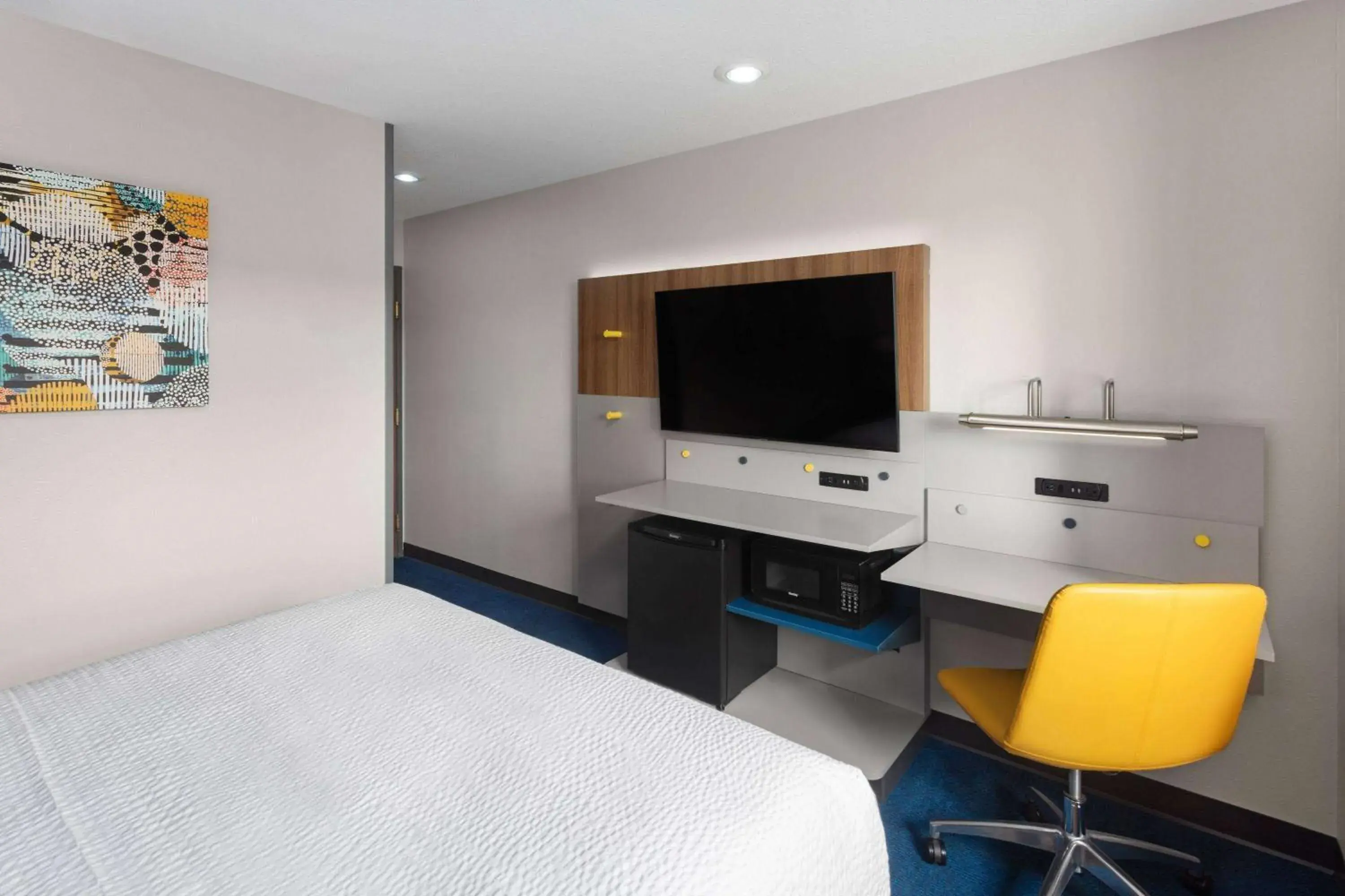 Photo of the whole room, Bed in Microtel Inn & Suites by Wyndham Rapid City Photo of the whole room, Bed in Microtel Inn & Suites by Wyndham Rapid City