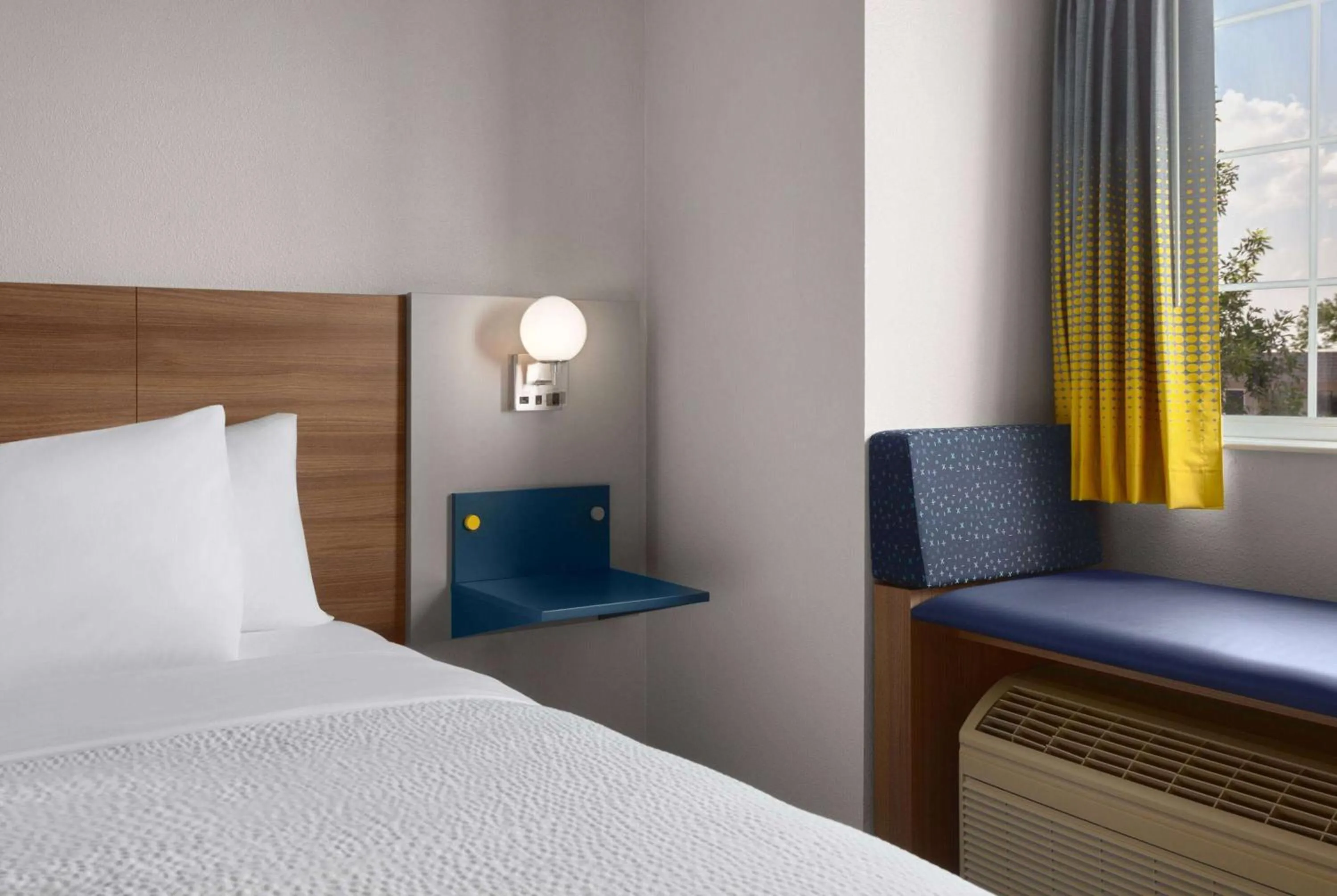 Photo of the whole room, Bed in Microtel Inn & Suites by Wyndham Rapid City