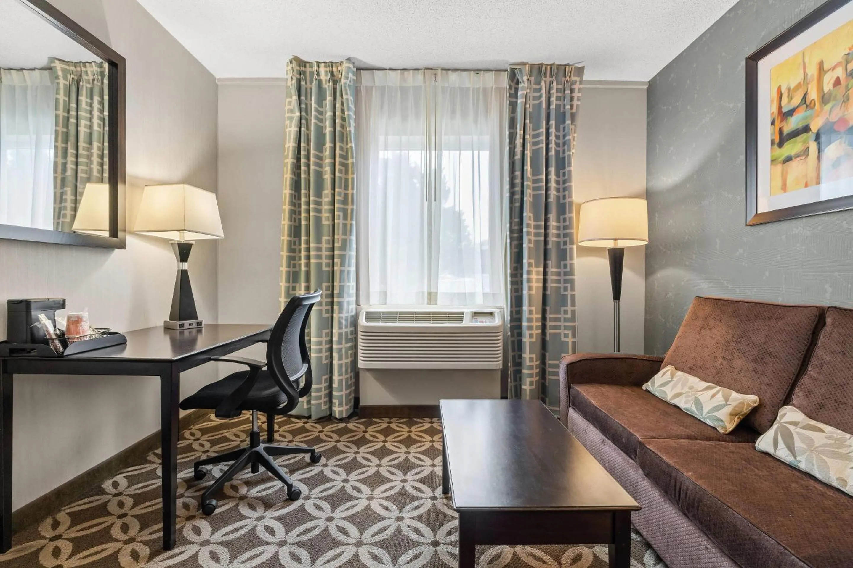 Bedroom in Comfort Inn Rehoboth Beach