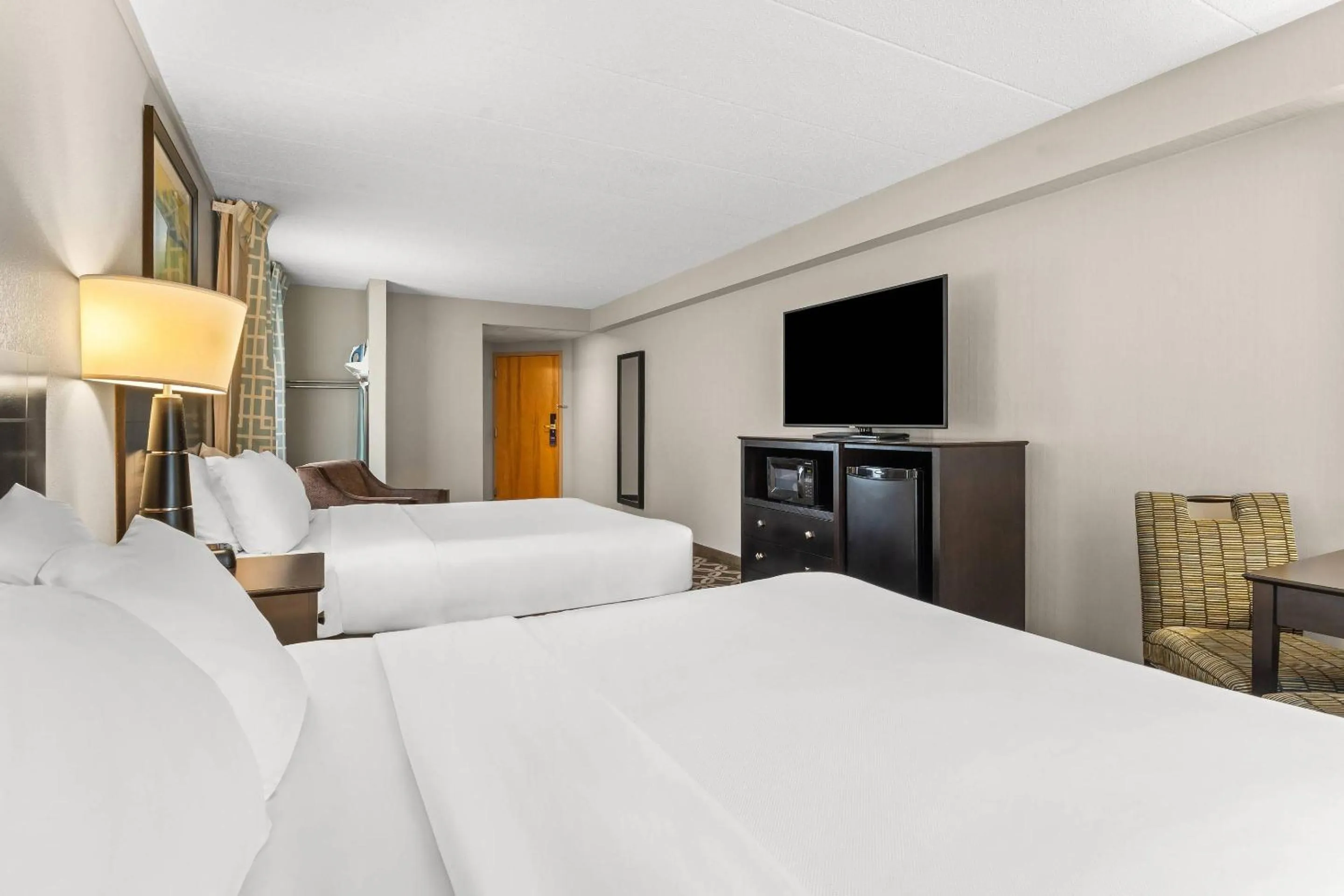 Bedroom, Bed in Comfort Inn Rehoboth Beach