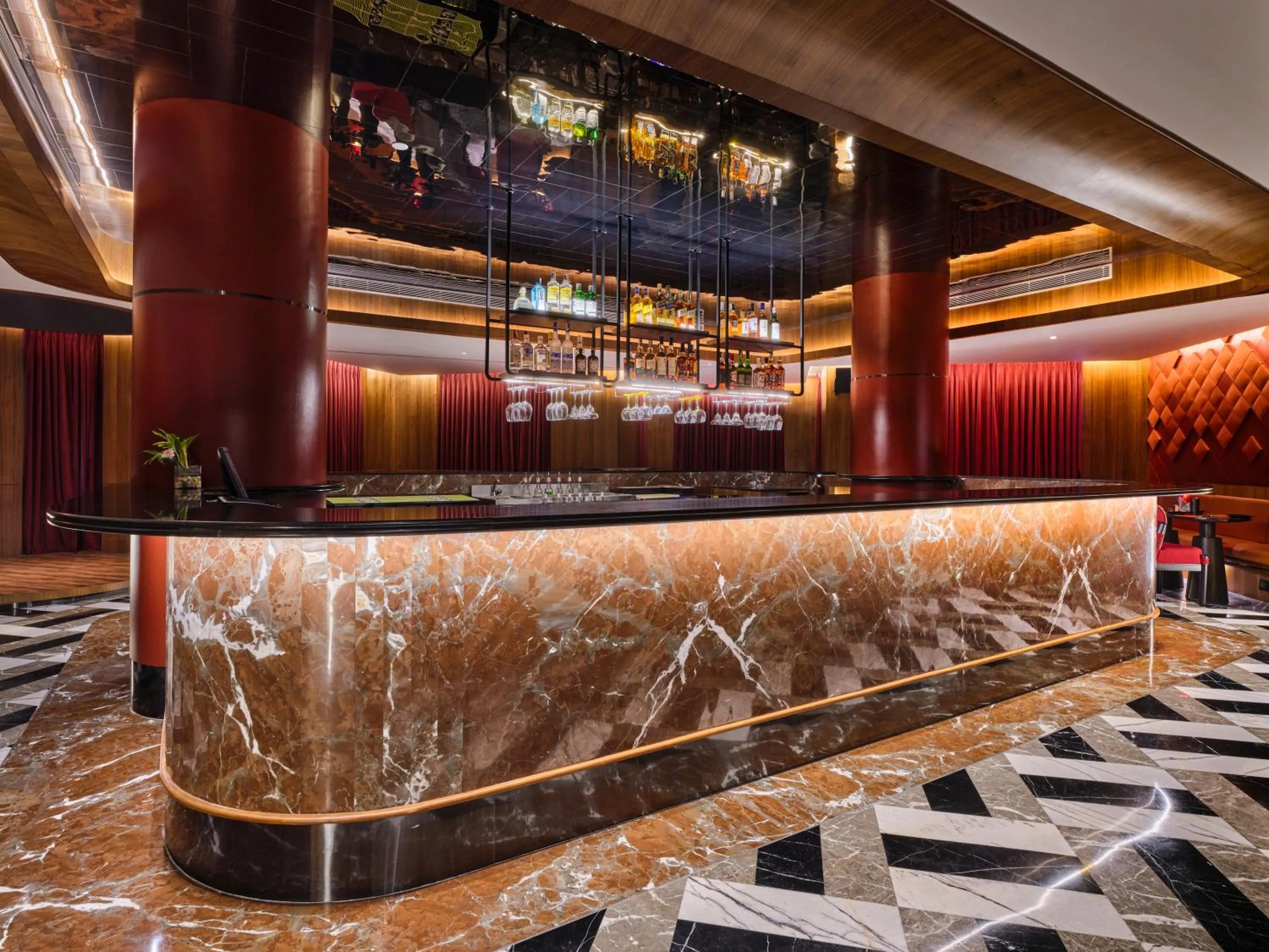 Lounge or bar in Hotel Swosti Premium Bhubaneswar