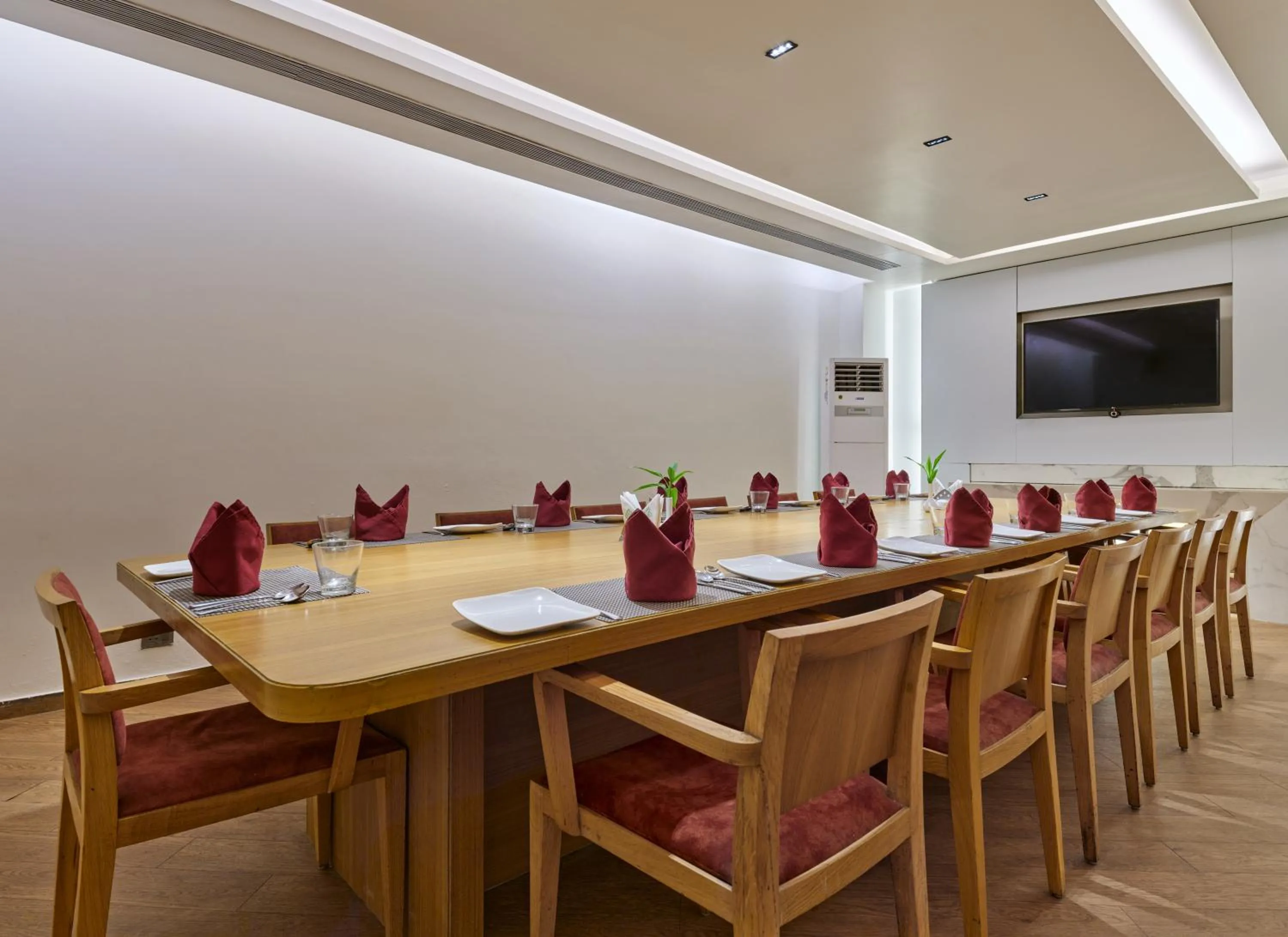 Meeting/conference room in Hotel Swosti Premium Bhubaneswar