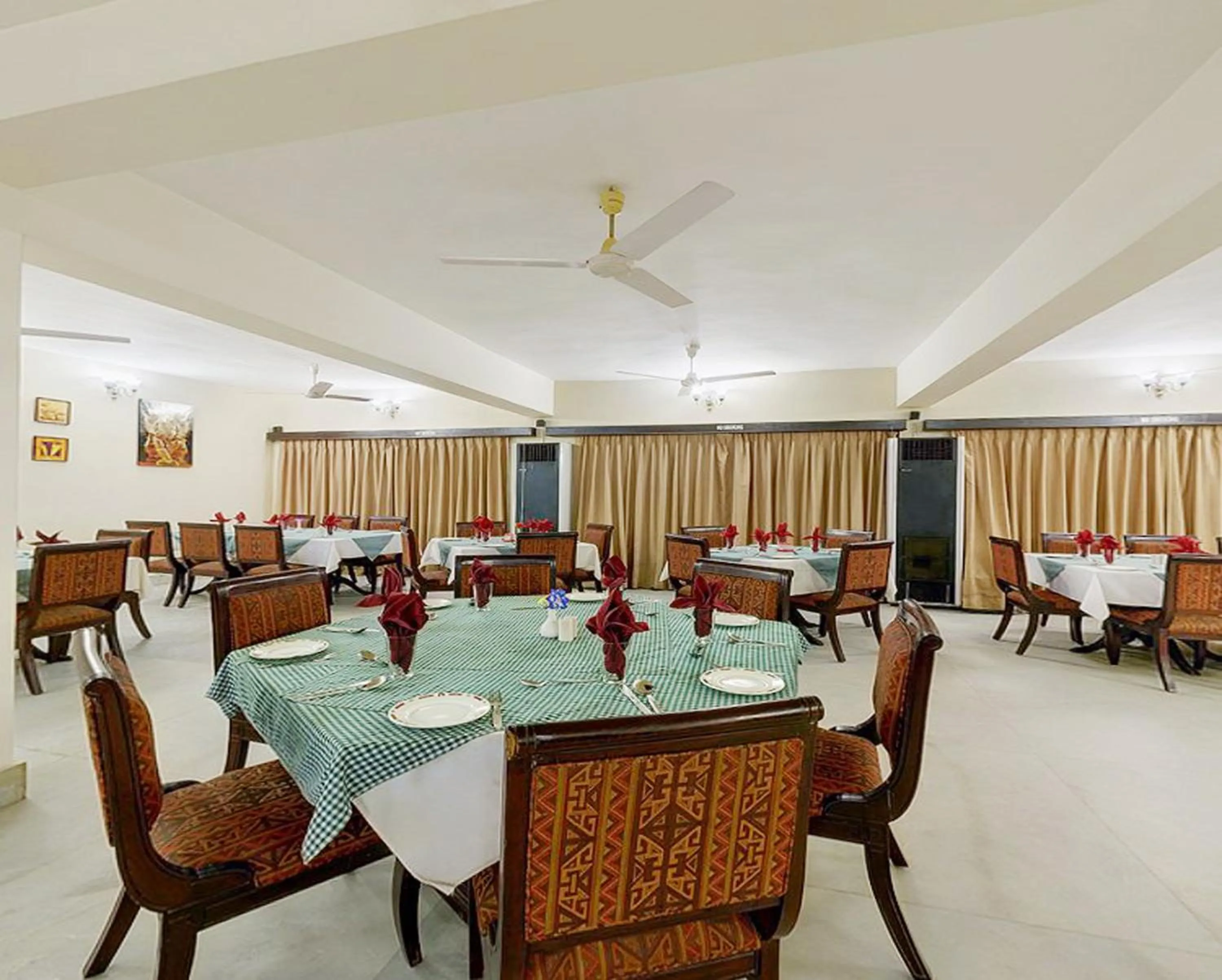 Restaurant/places to eat in Swosti Palm Resort Gopalpur