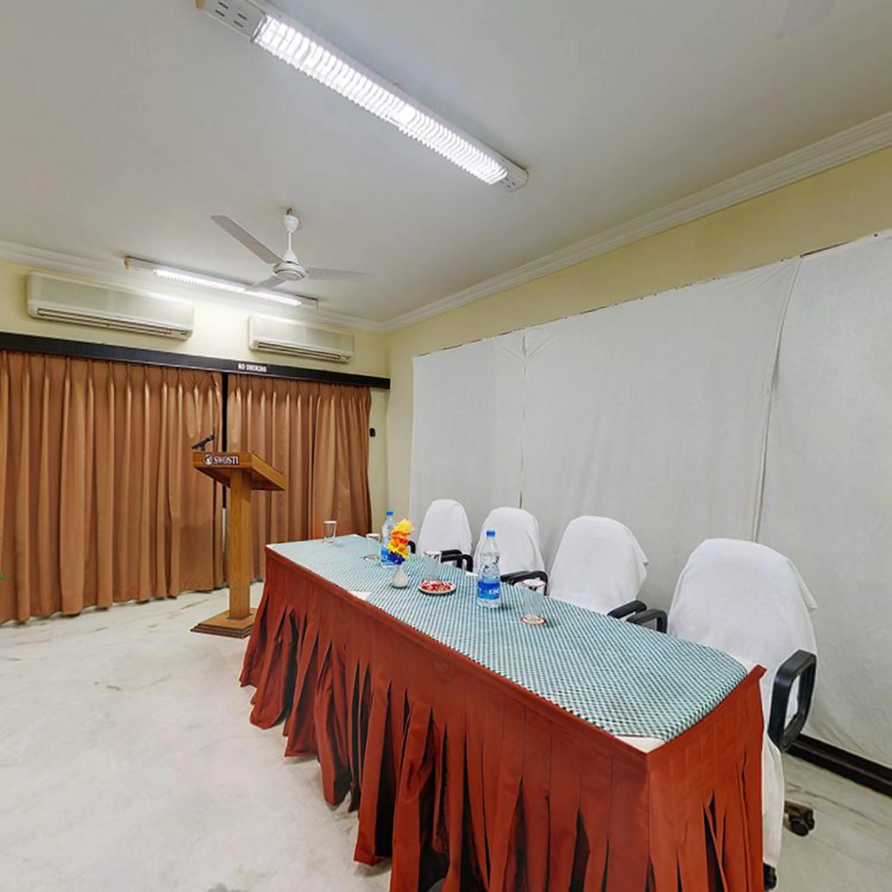 People in Swosti Palm Resort Gopalpur