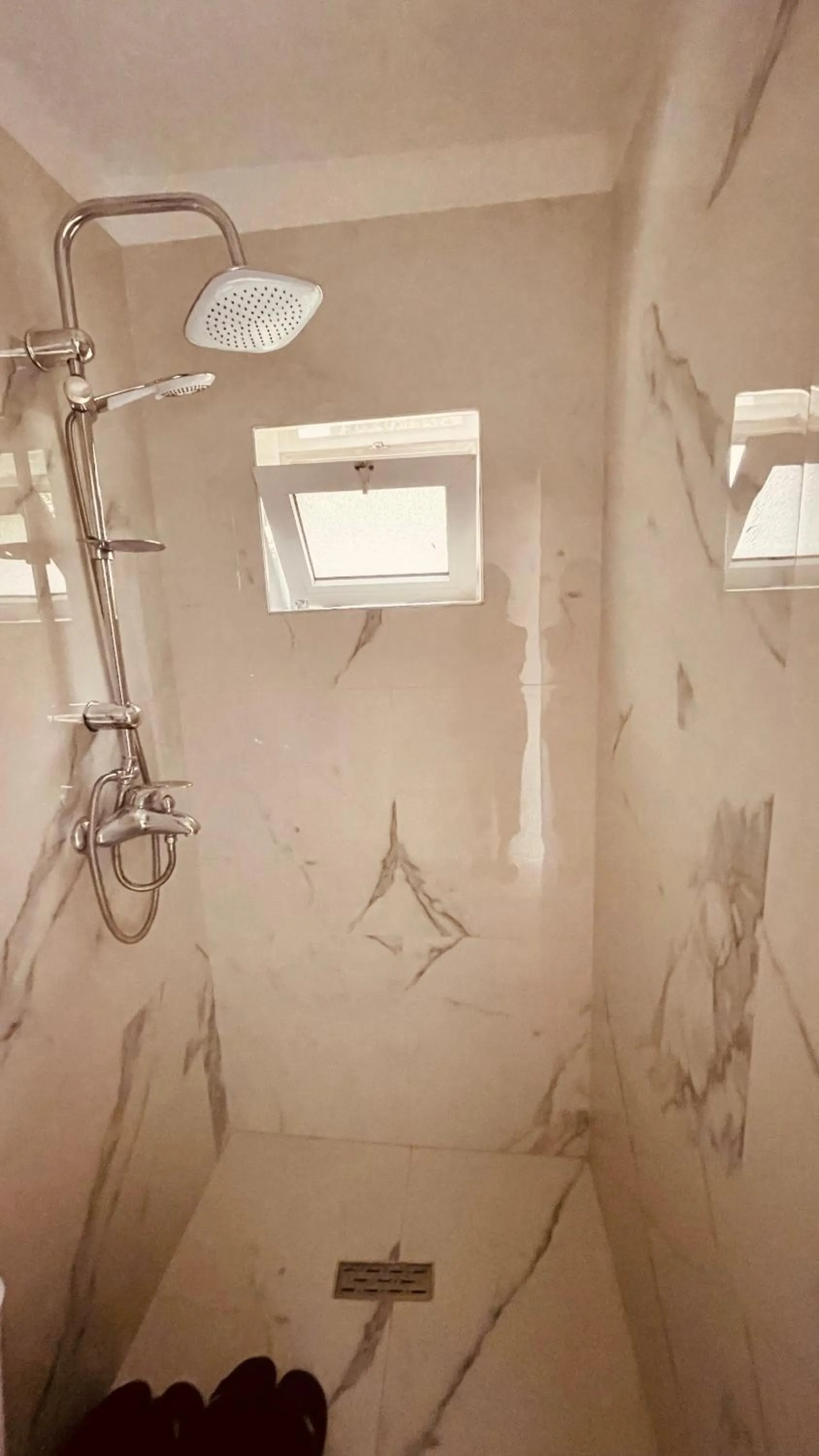 Bathroom in Hotel Drinos