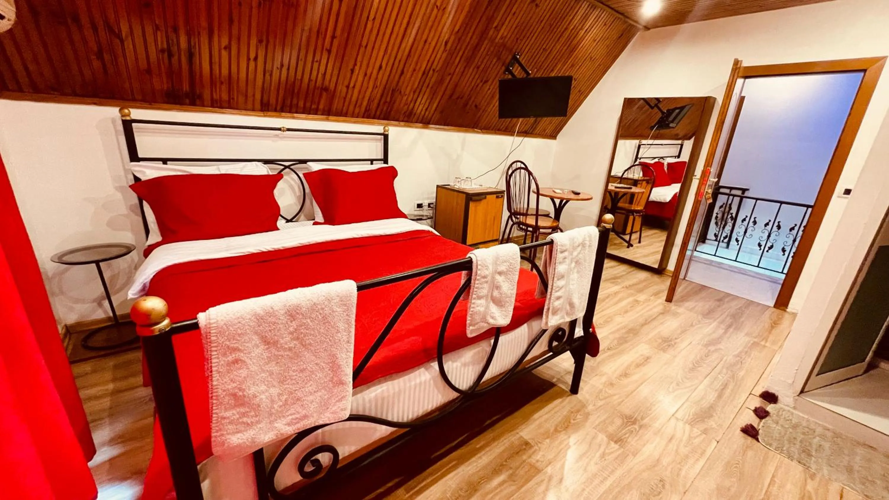 Photo of the whole room, Bed in Hotel Drinos