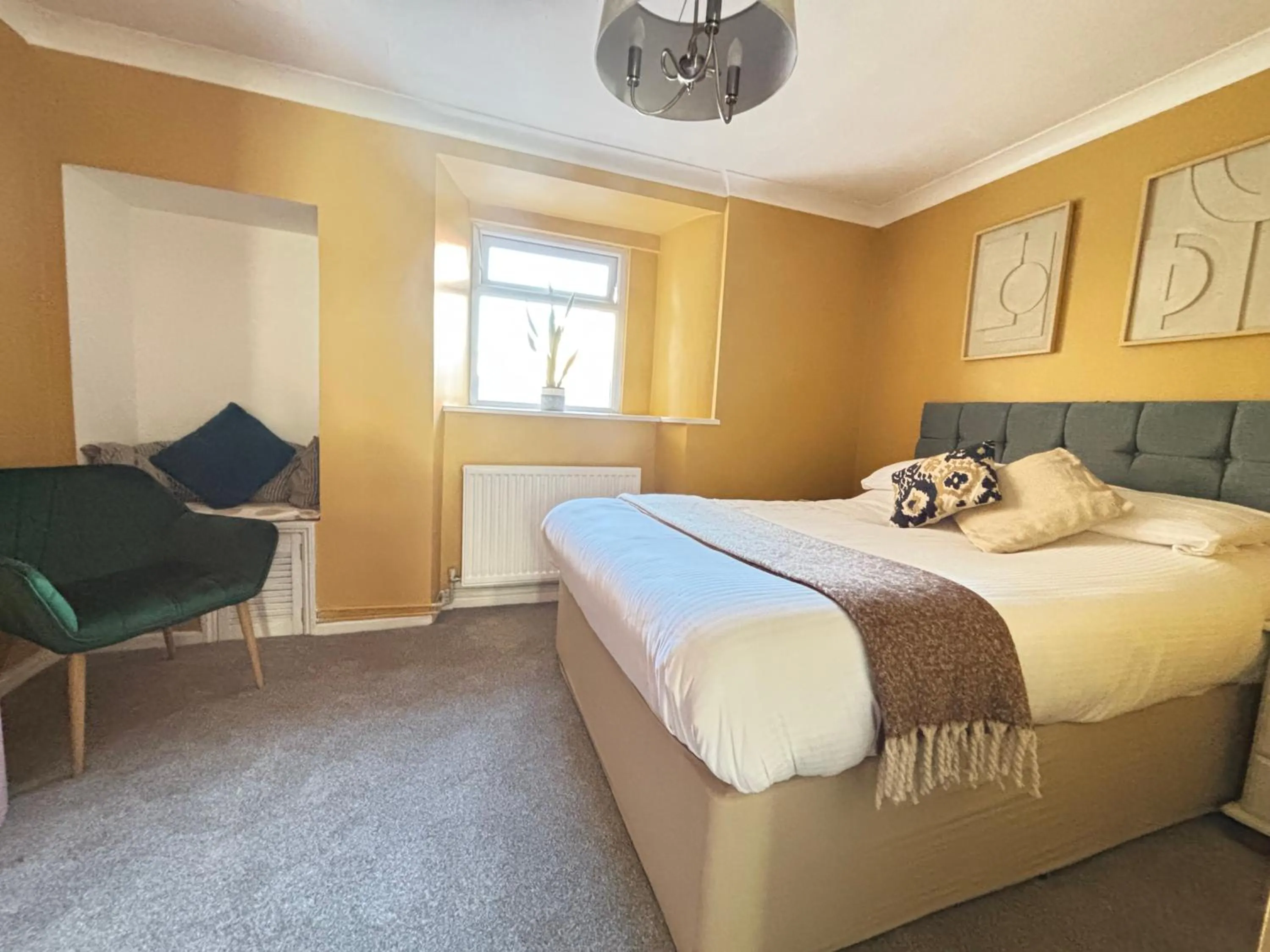 Bed in Three Palms Hotel