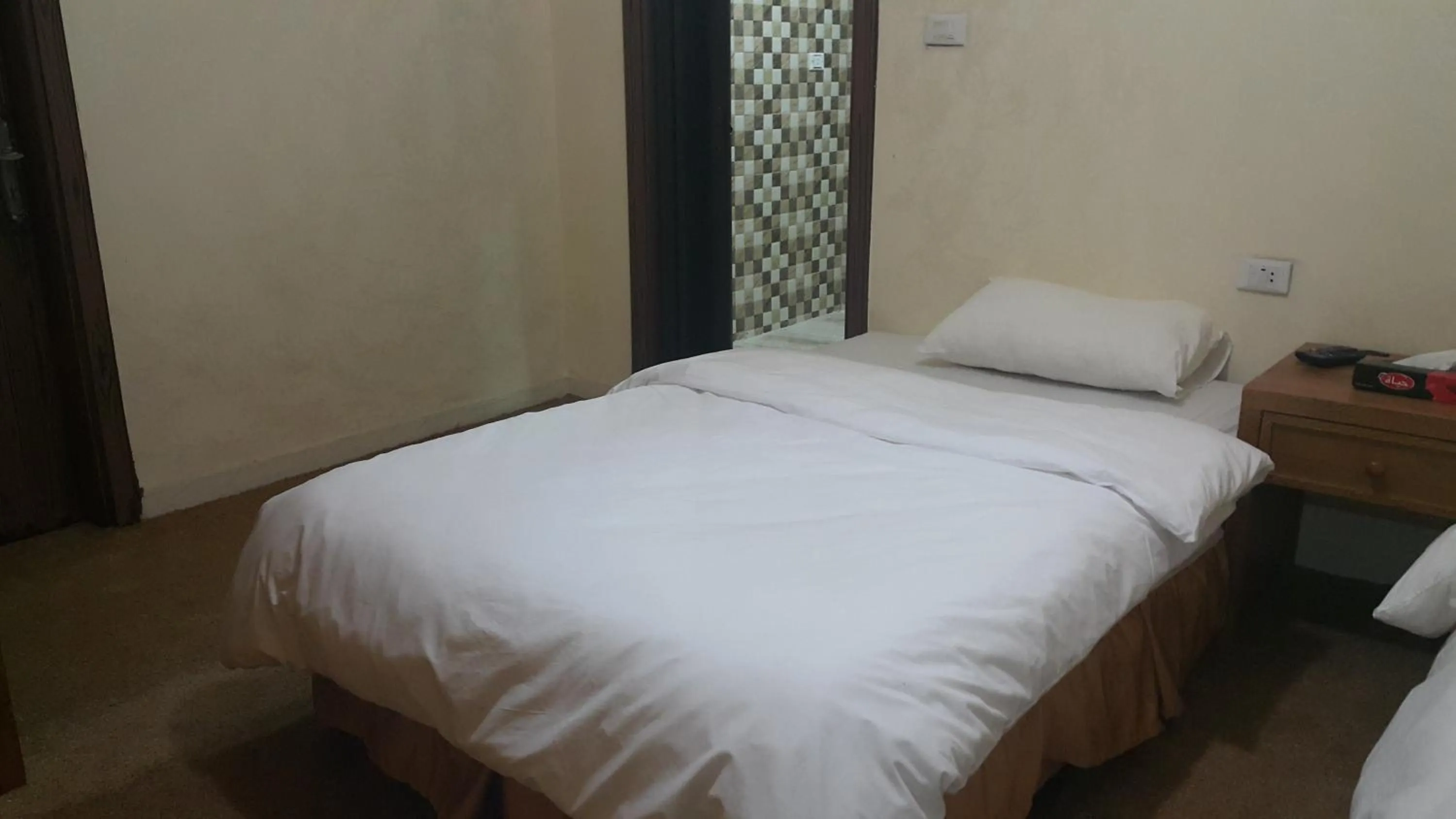 Bedroom, Bed in Al-Houriat Hotel