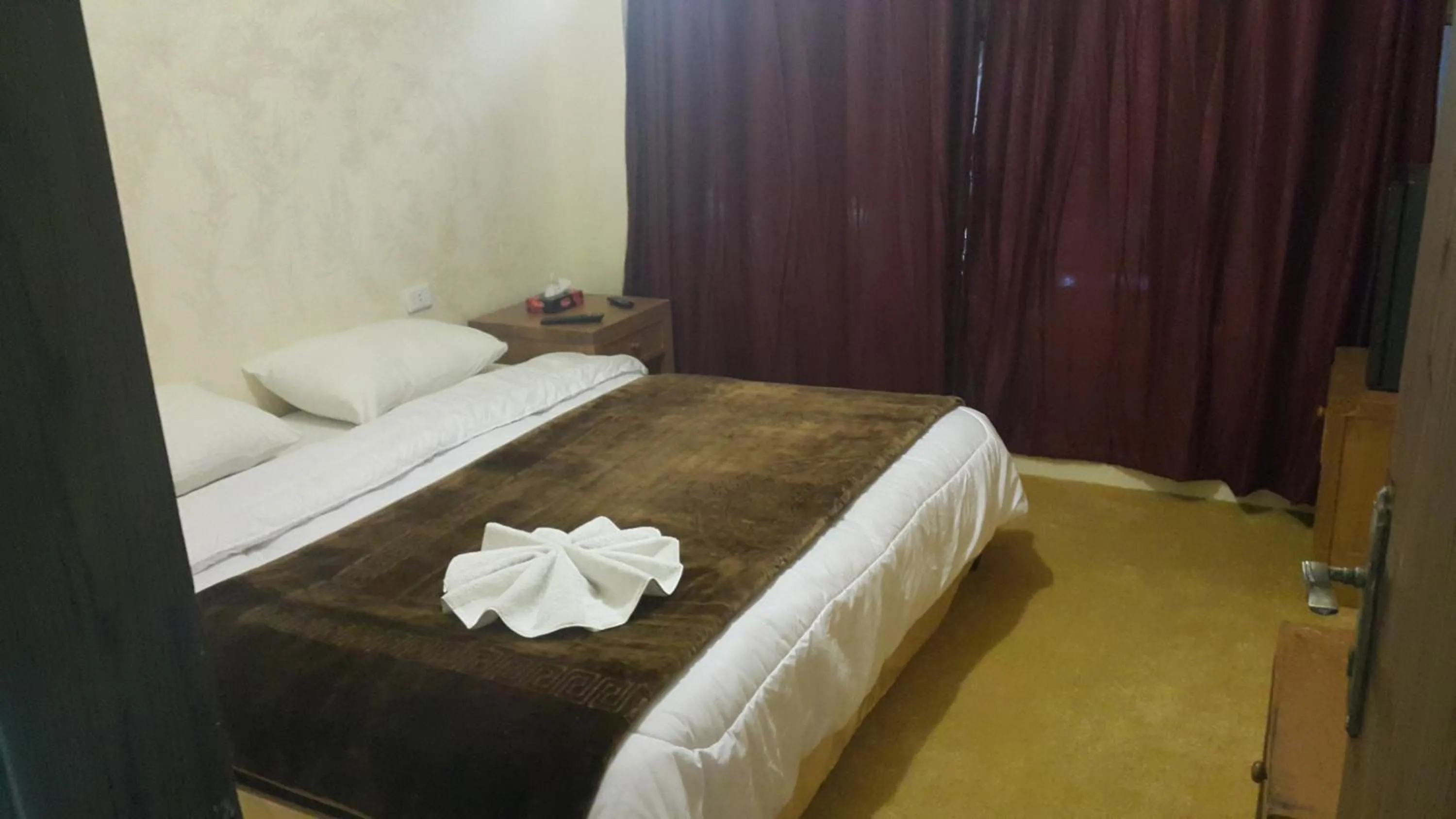 Bedroom, Bed in Al-Houriat Hotel