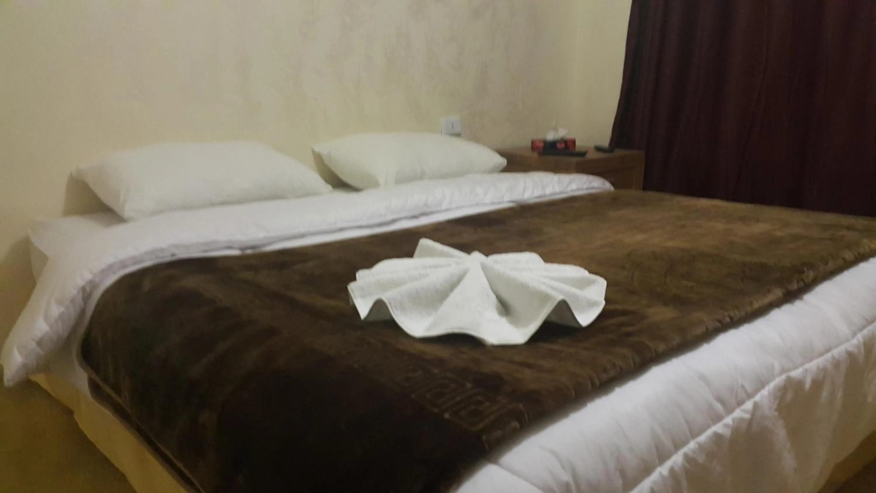 Bedroom, Bed in Al-Houriat Hotel