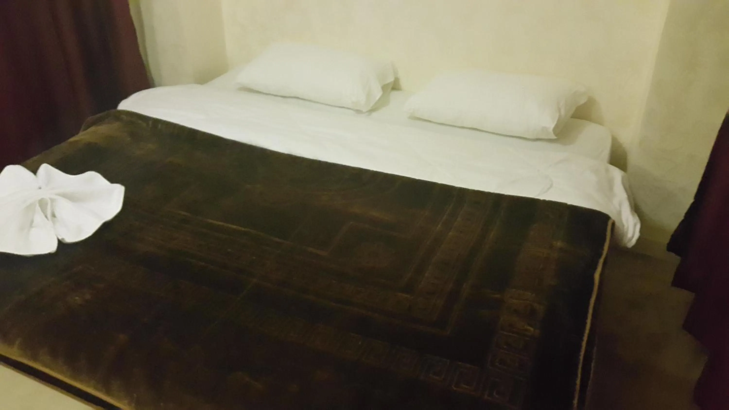 Bedroom, Bed in Al-Houriat Hotel