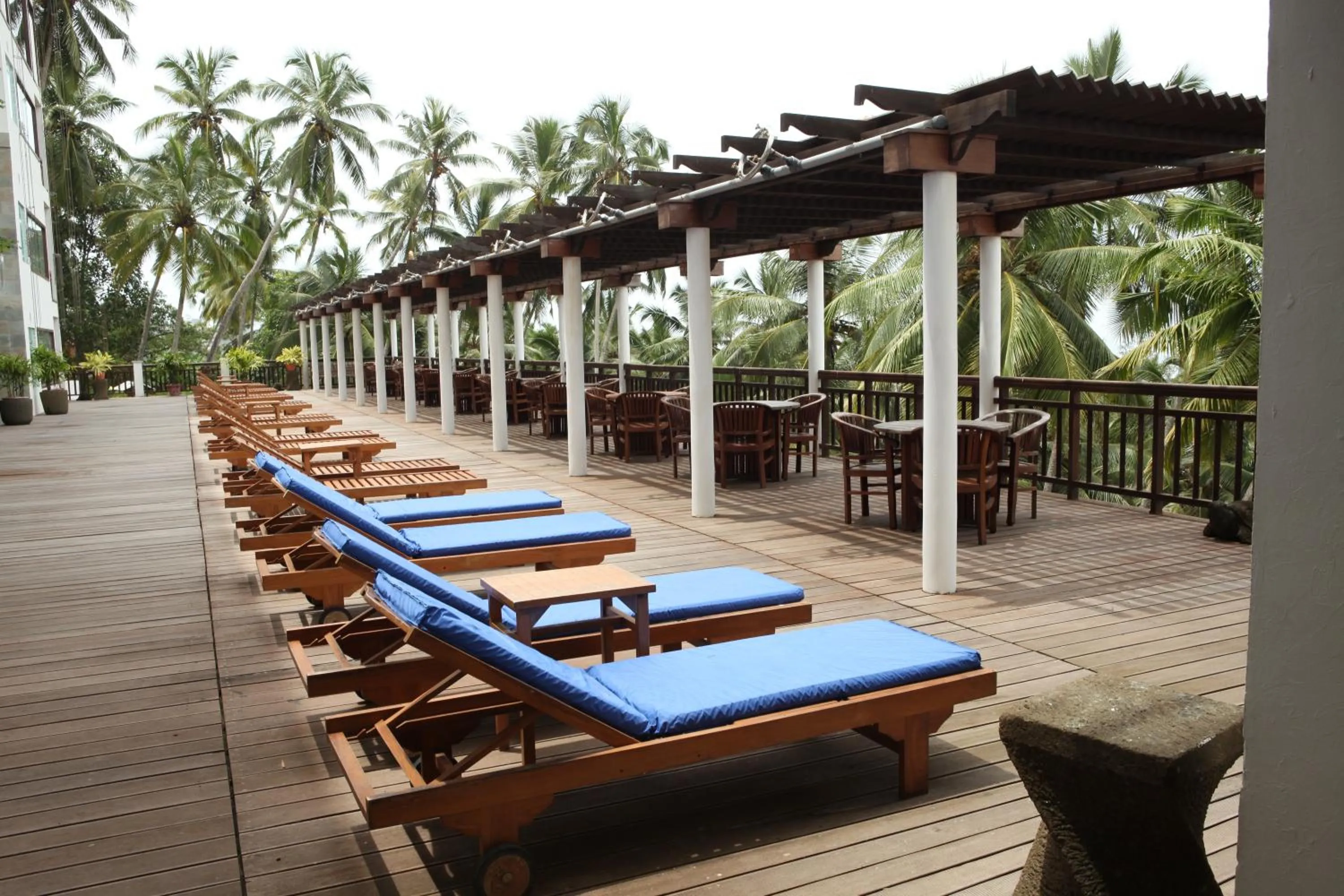 Patio in Gokulam Grand Turtle On The Beach