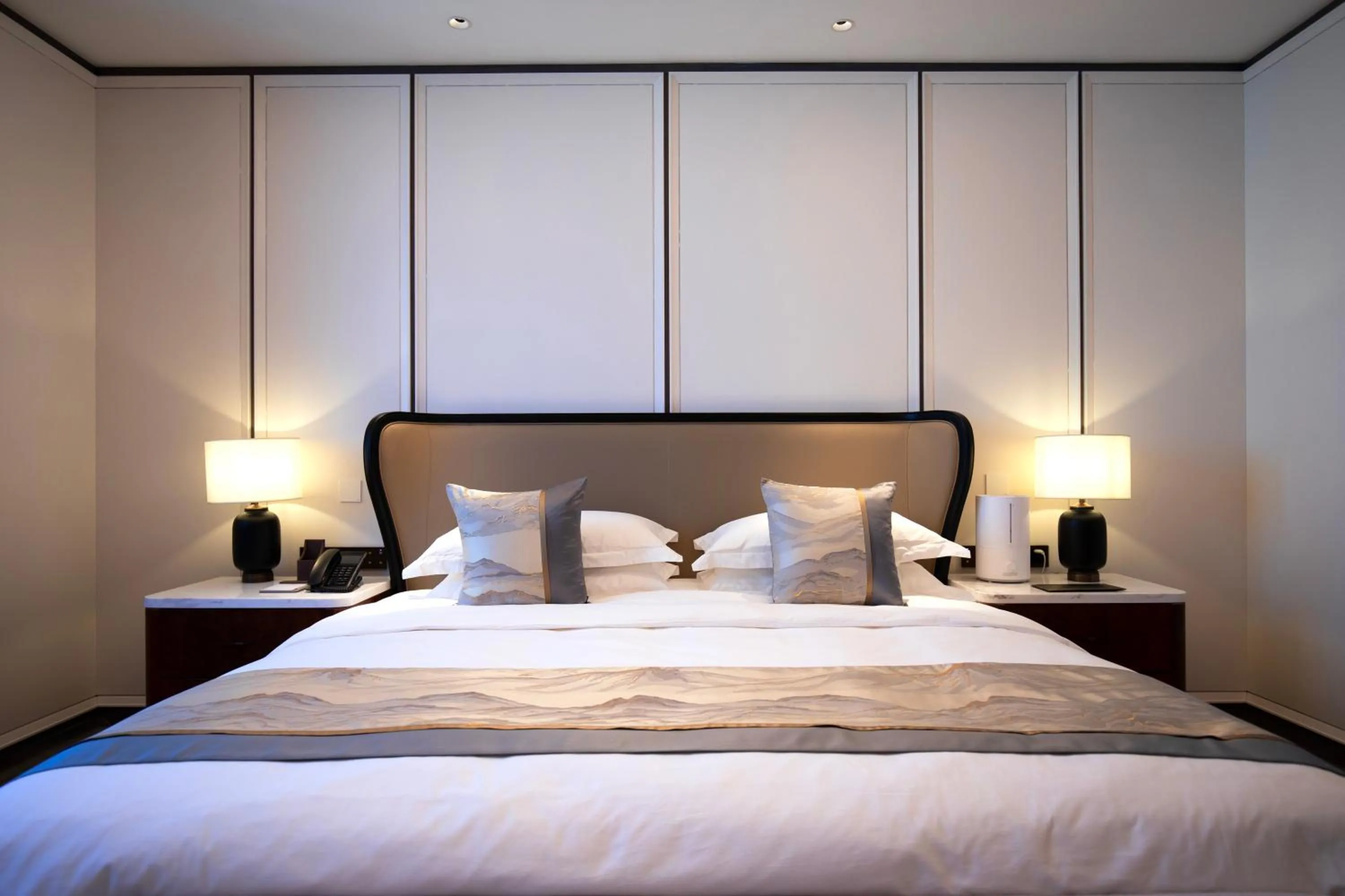 Bedroom, Bed in Beijing Palace Soluxe Hotel Astana