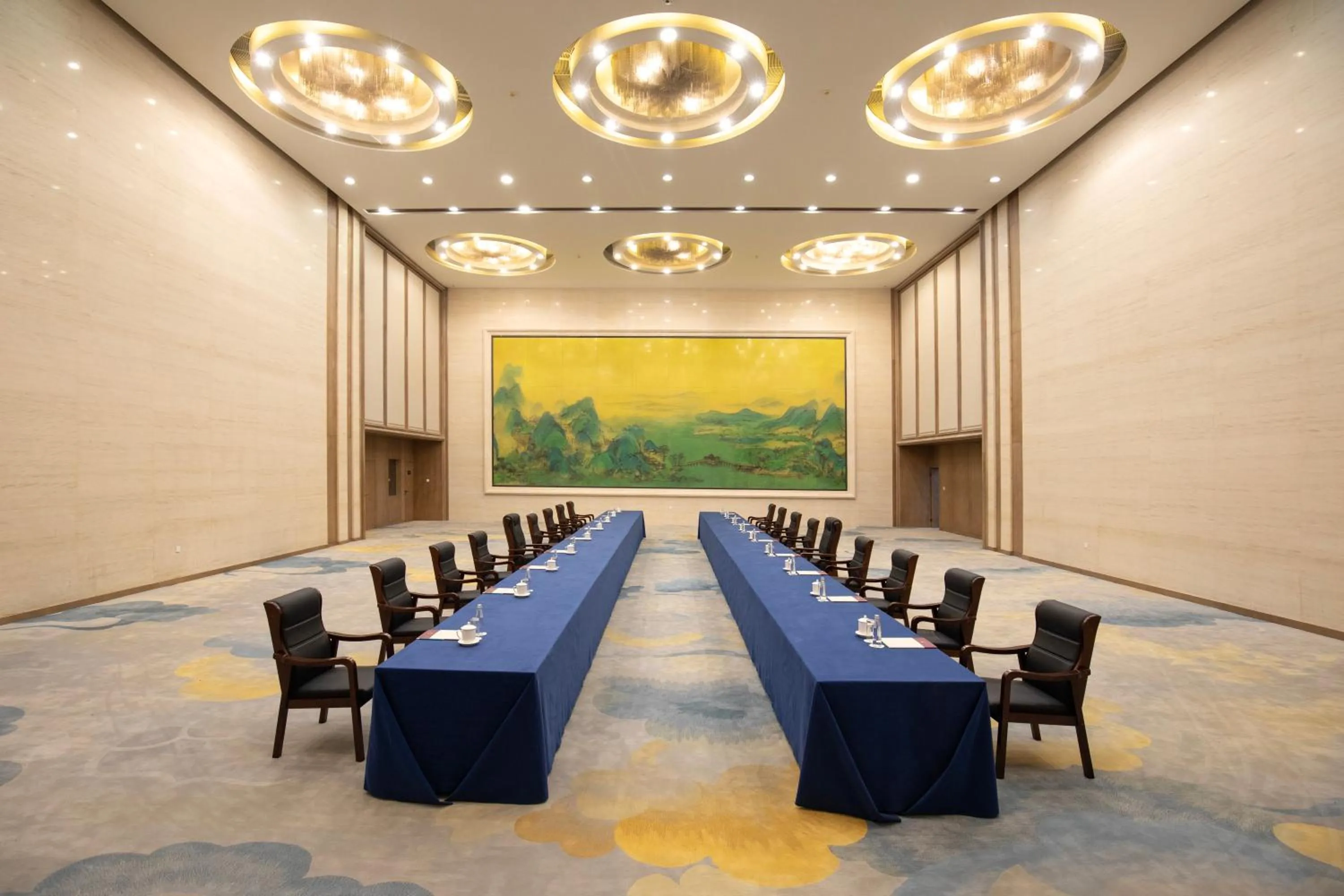 Beijing Palace Soluxe Hotel Astana