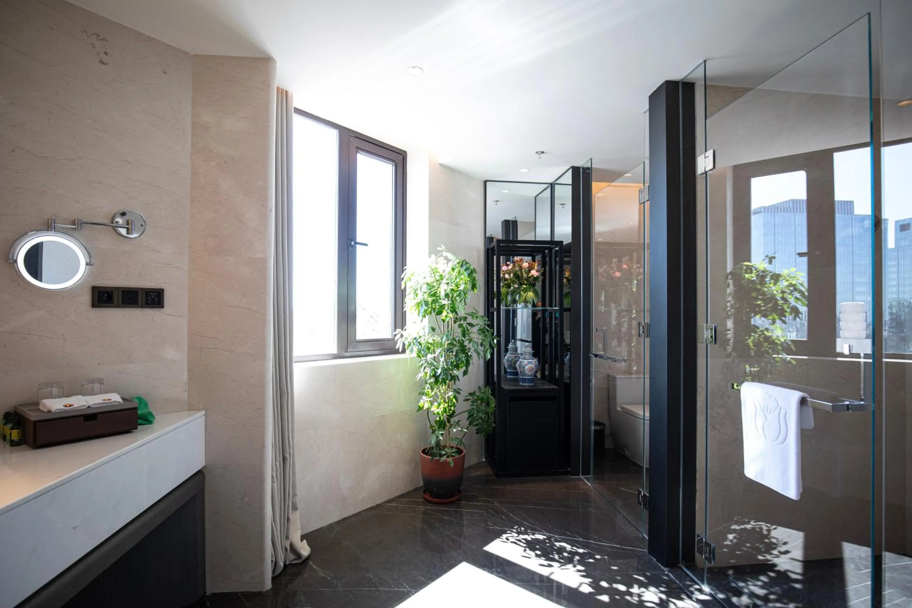 Shower in Beijing Palace Soluxe Hotel Astana